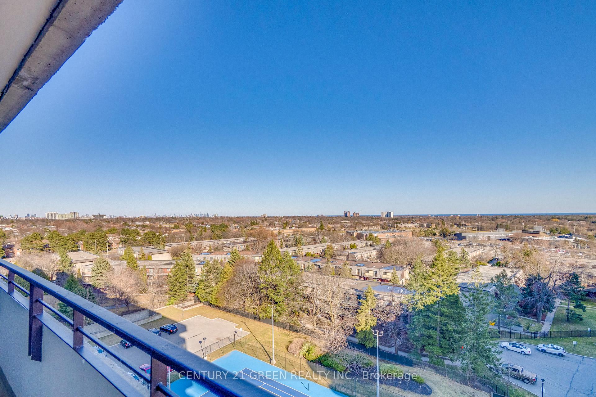 4 Bedrooms Condo at 1300 Mississauga Valleys, Mississauga For sale