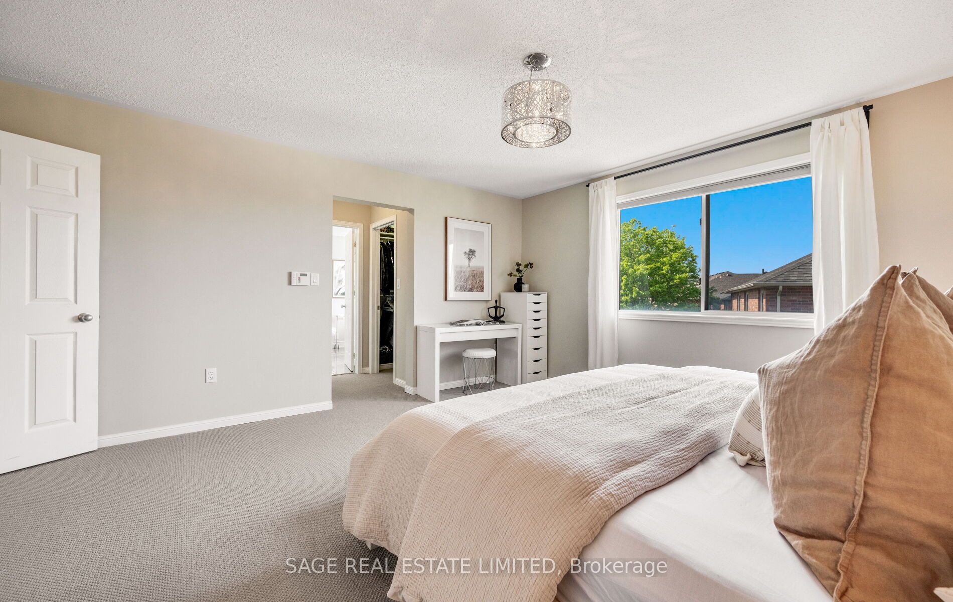 3911 Rosanna Drive