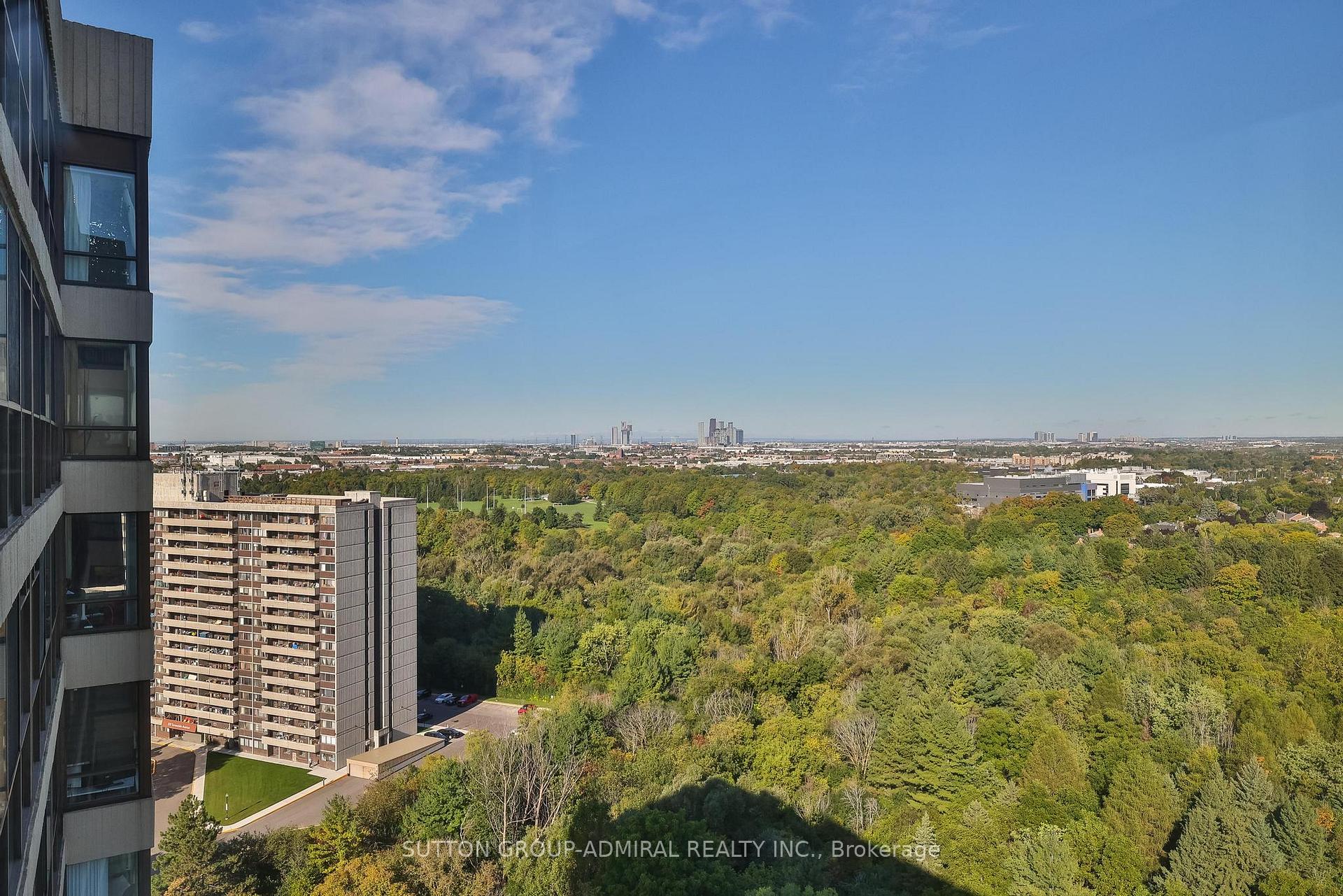 3 Bedrooms Condo at 131 Torresdale, Toronto For sale