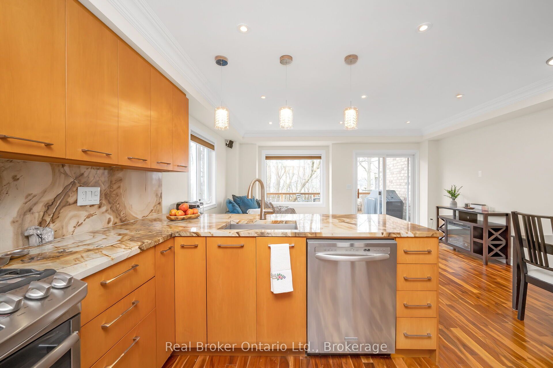 710 Spring Gardens Road, #98