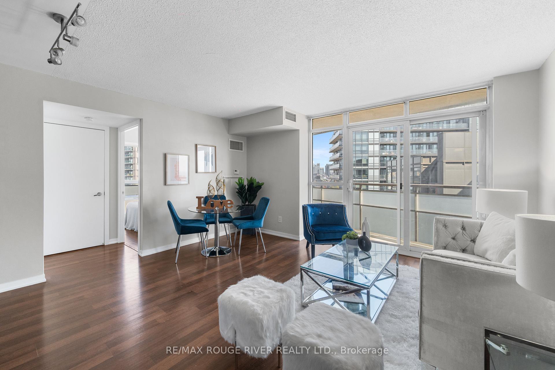 2 Bedrooms Condo at 38 Joe Shuster,  Toronto For sale