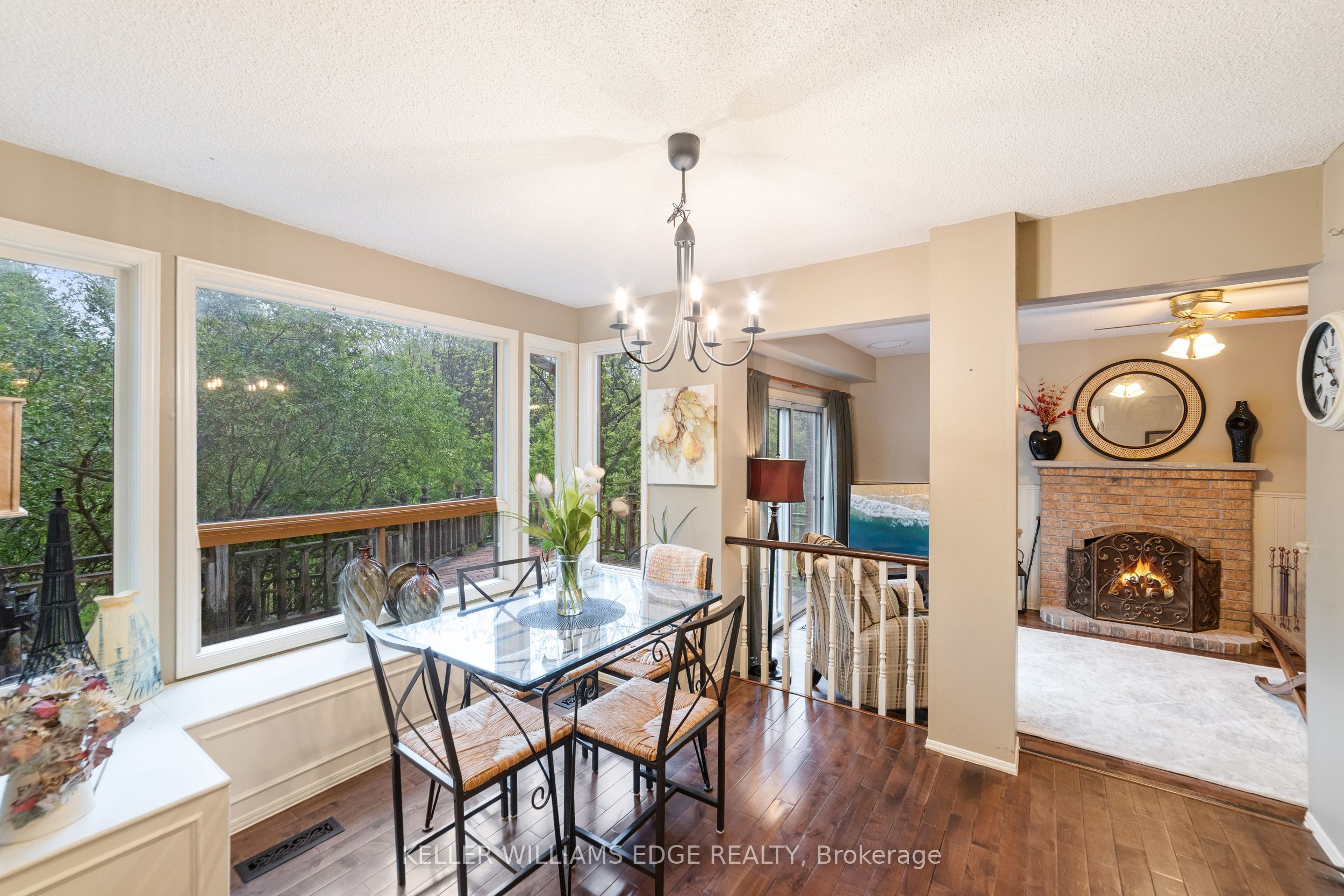 2095 Fallingbrook Court