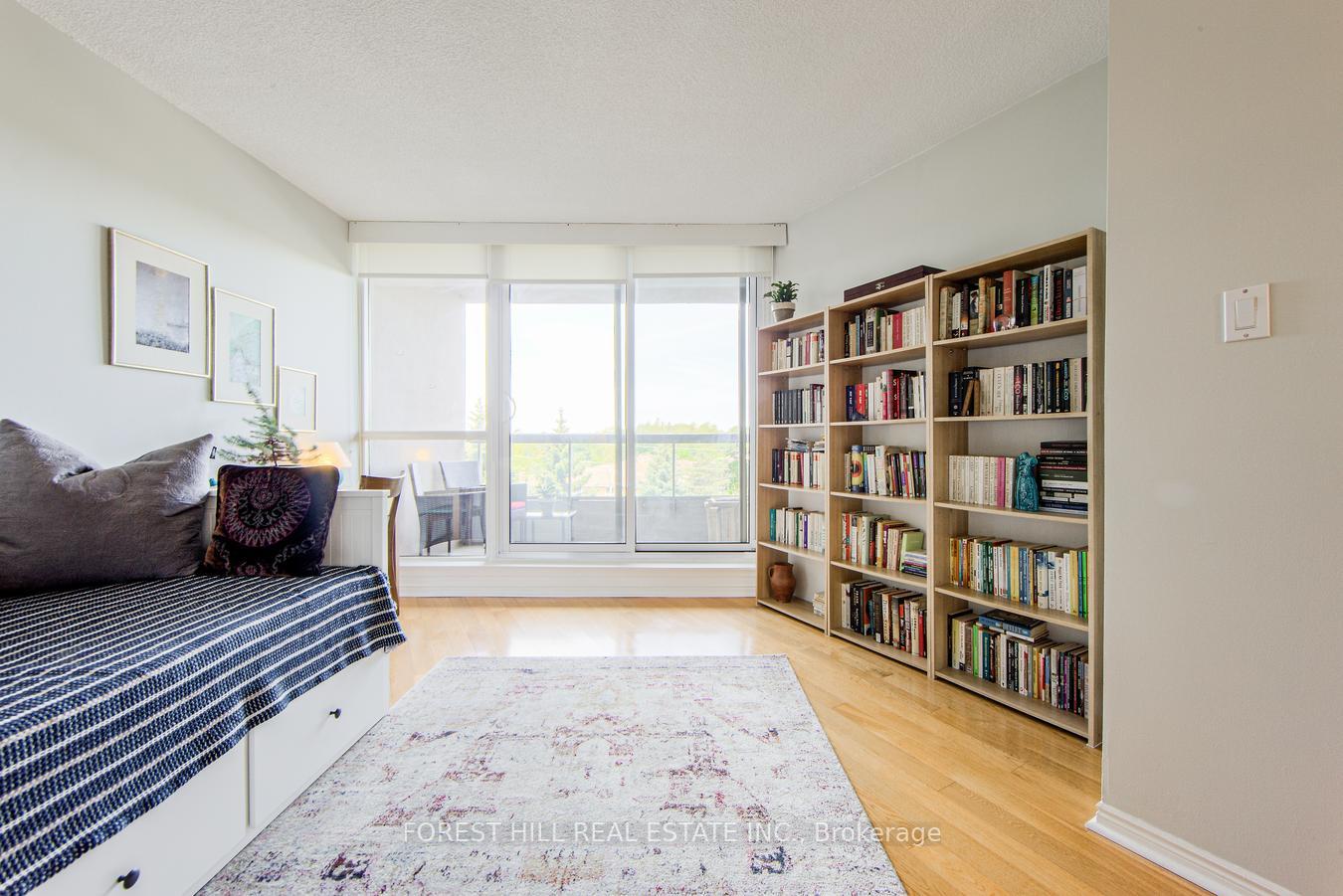 1 Bedroom Condo at 10 Guildwood, Toronto For sale