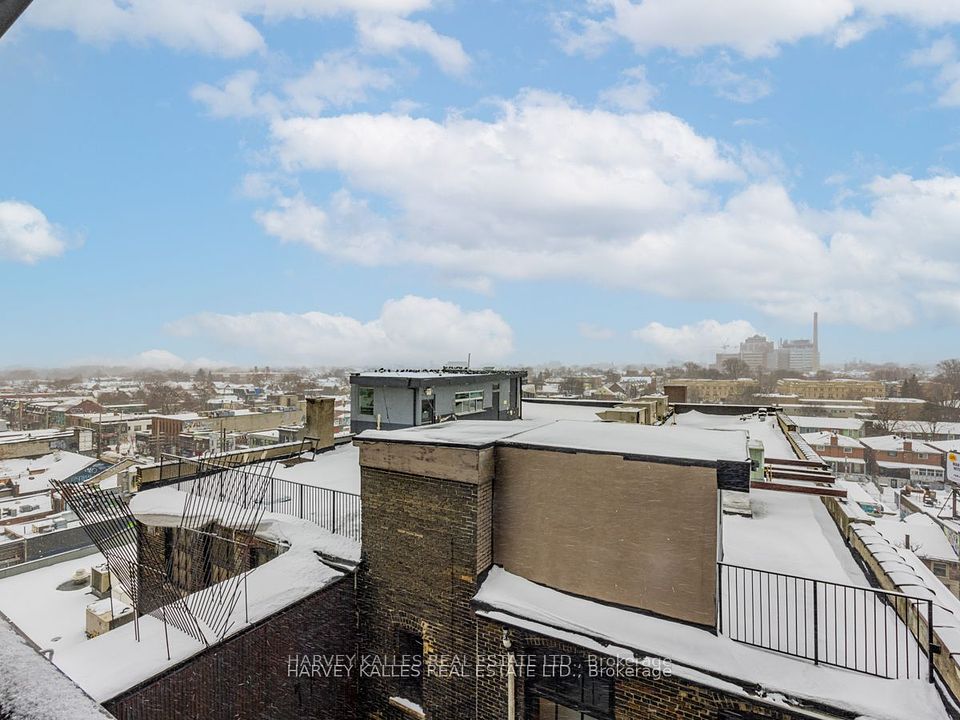 608 Richmond Street W 816