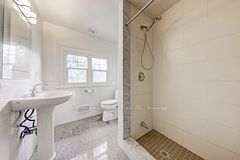 1200 Avenue Road Upper#3