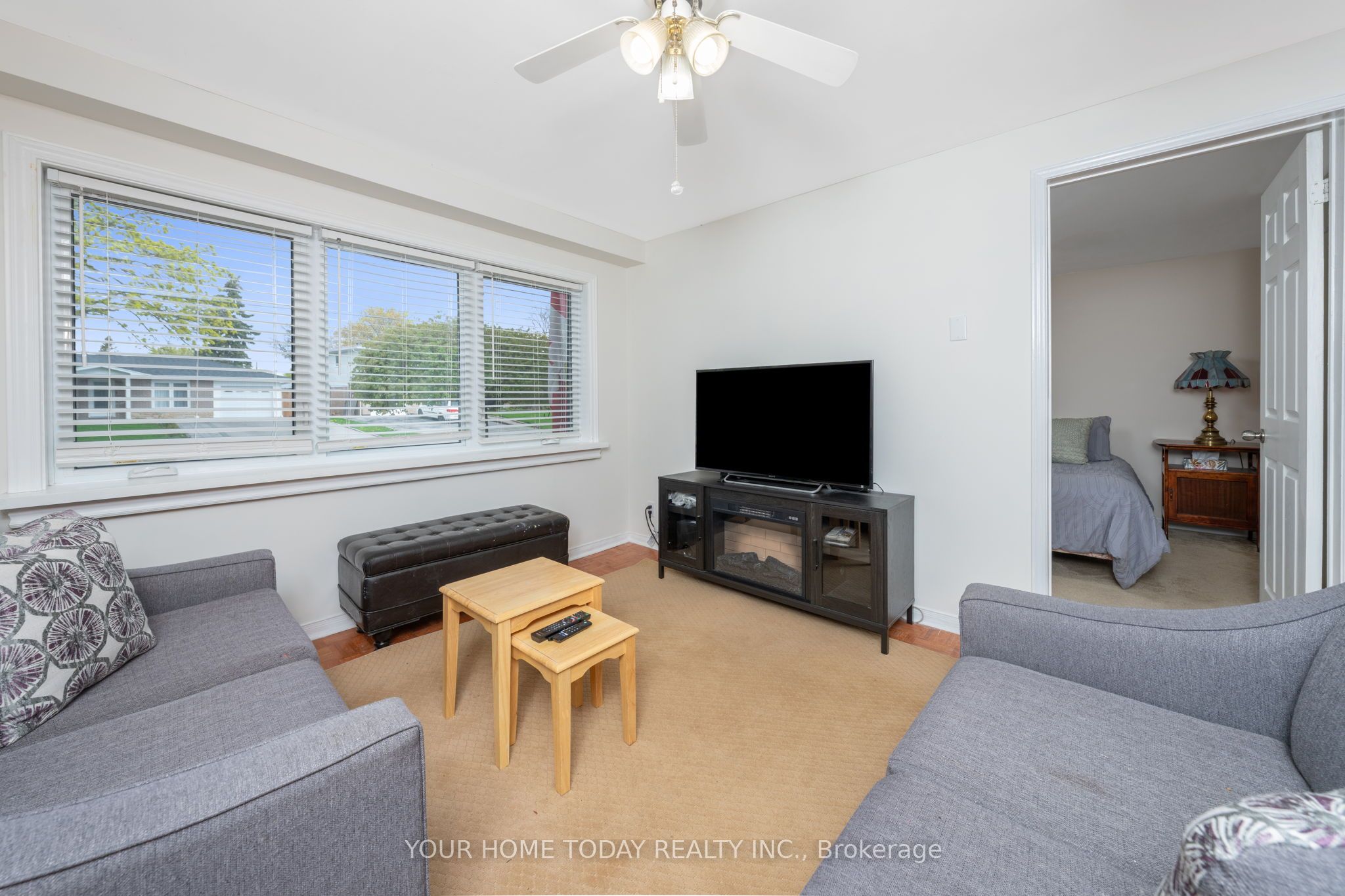 47 Irwin Crescent