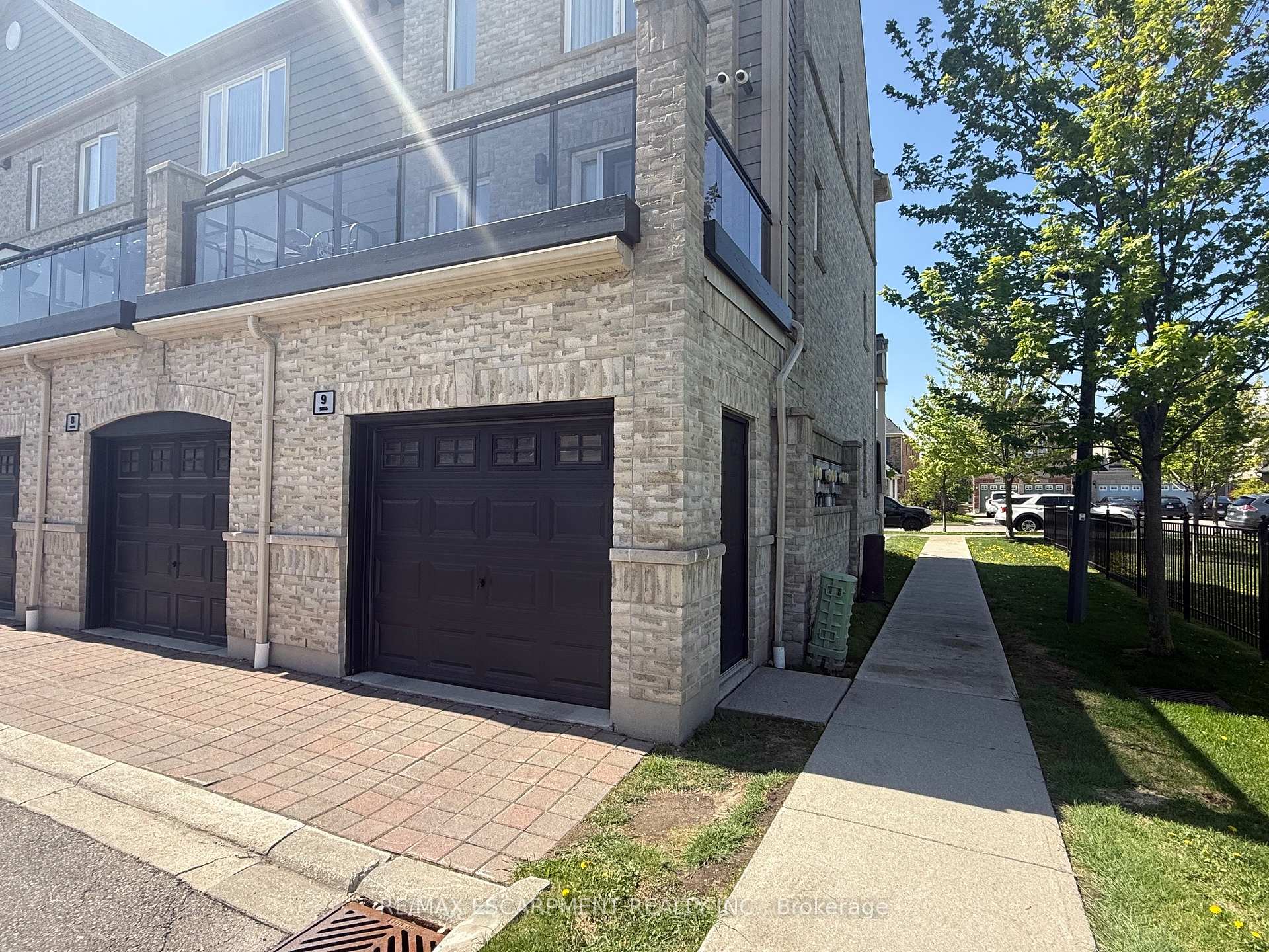 1 Bedroom Condo at 5055 Oscar Peterson, Mississauga For sale