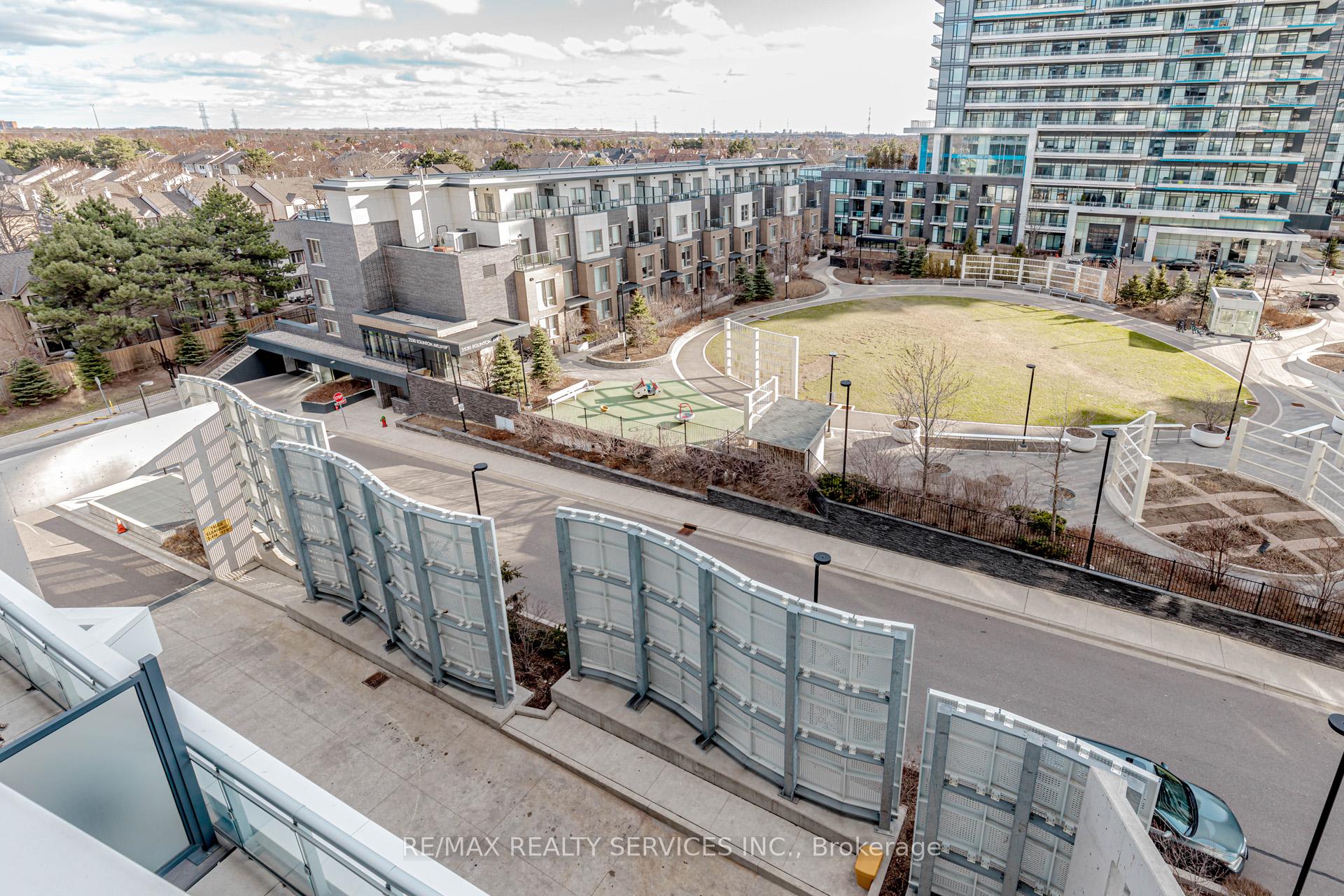 2 Bedrooms Condo at 2520 Eglington,  Mississauga For sale