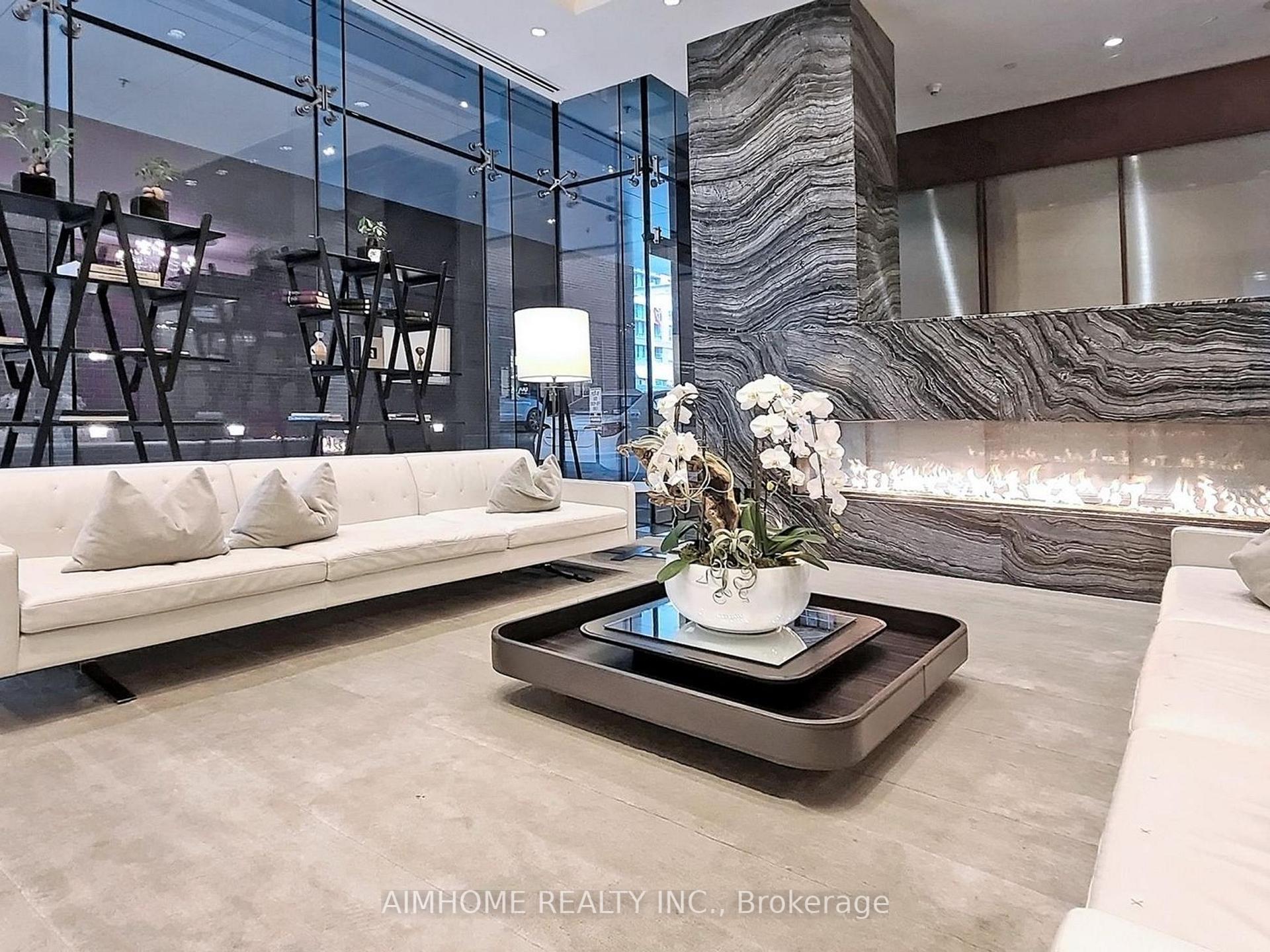 3 Bedrooms Condo at 180 University, Toronto For sale
