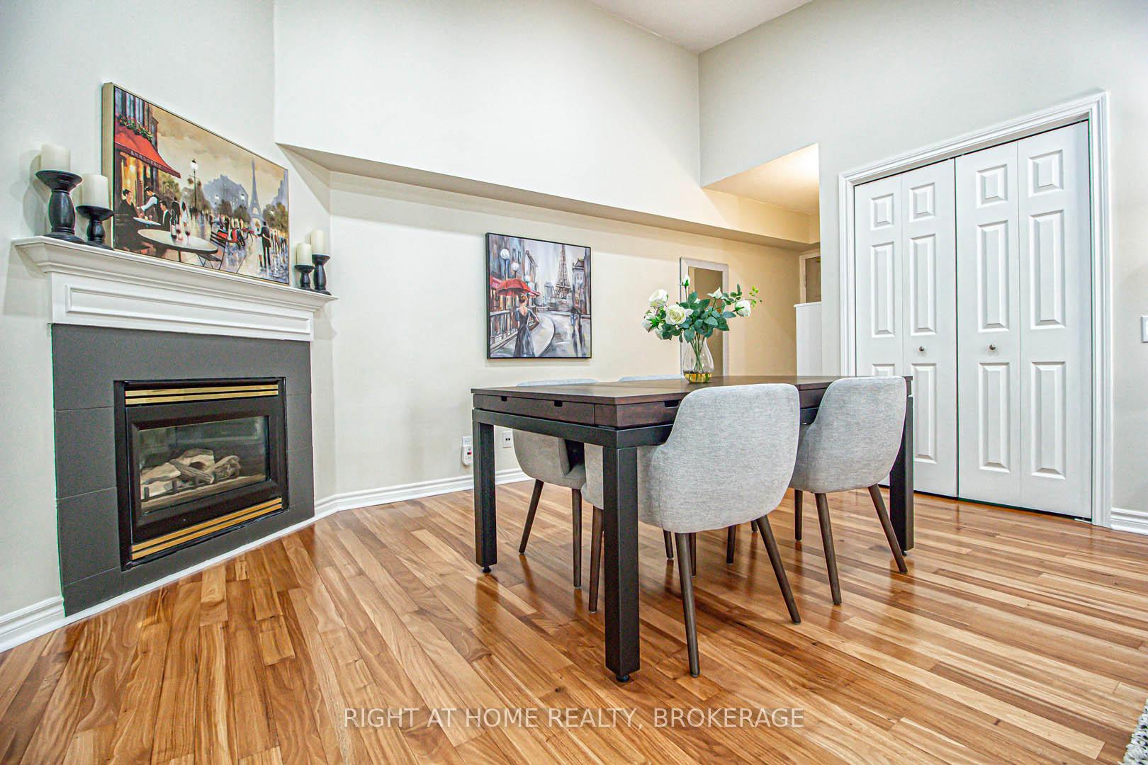 2 Bedrooms Condo at 1451 Walker’s, Burlington For sale