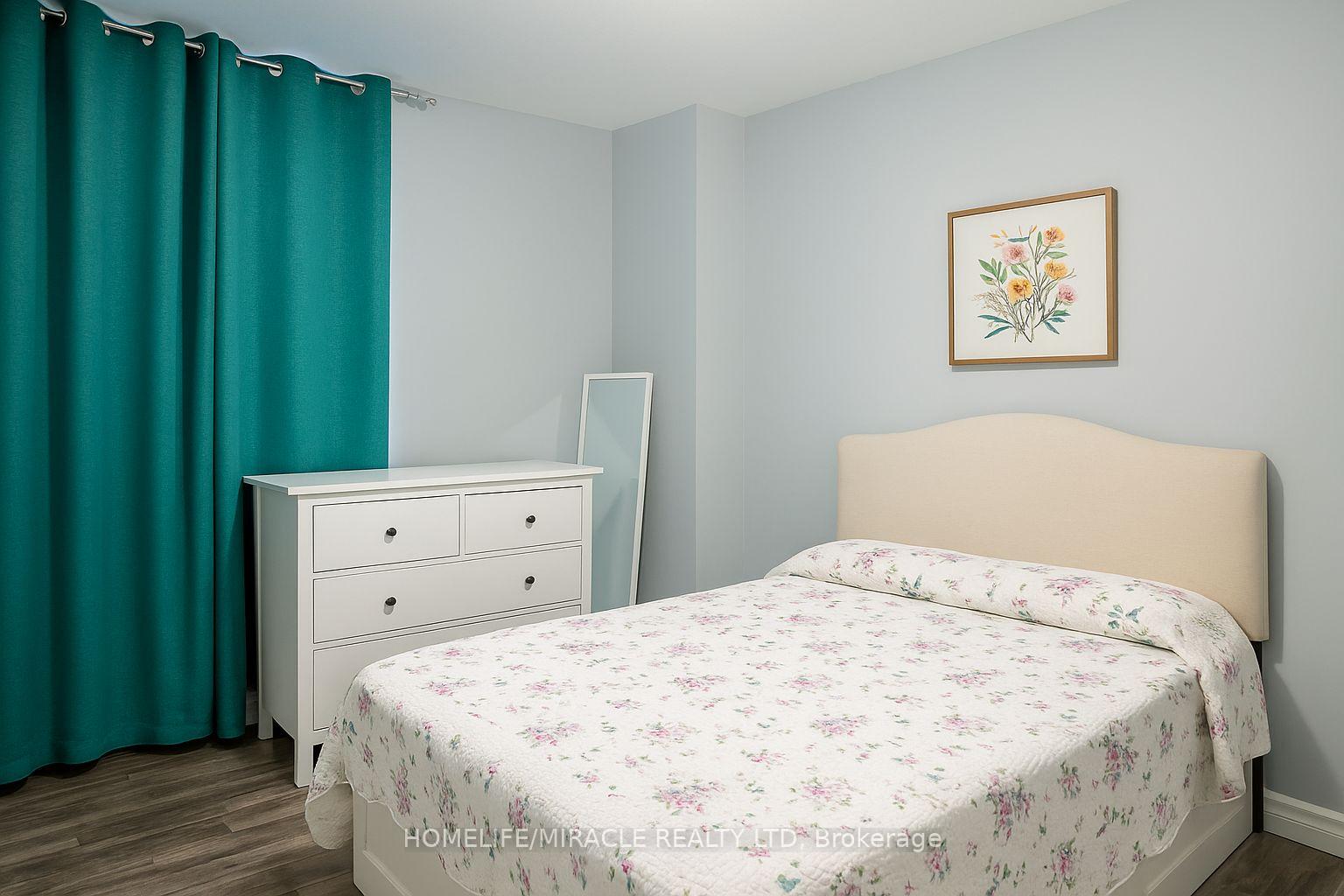 3 Bedrooms Condo at 1 Four Winds, Toronto For sale