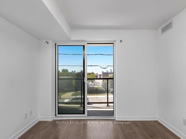 2 Bedrooms Condo at 1401 O’Connor,  Toronto For sale