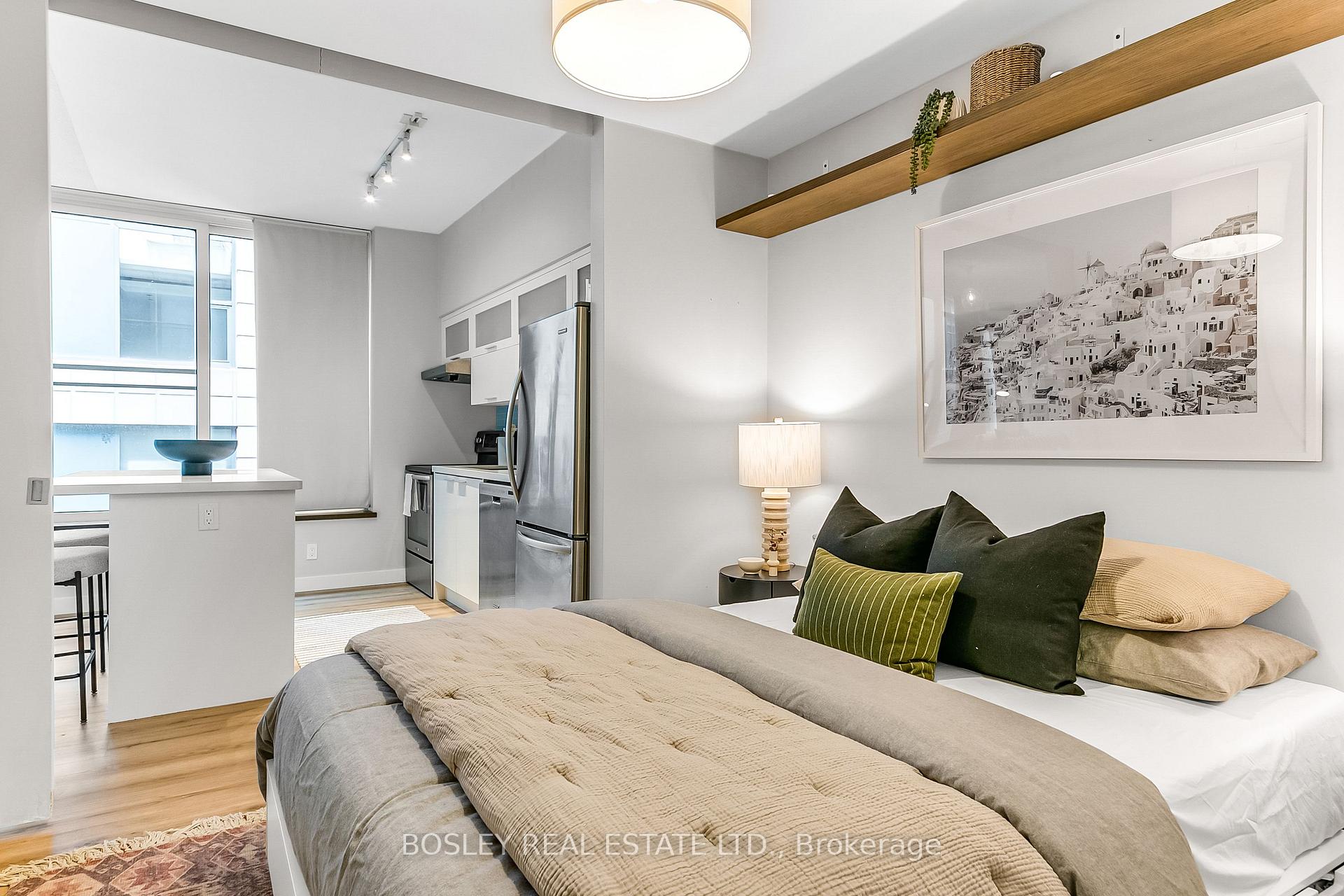 1 Bedroom Condo at 50 Camden, Toronto For sale