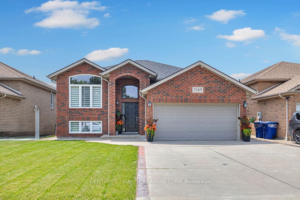3349 Woodward
