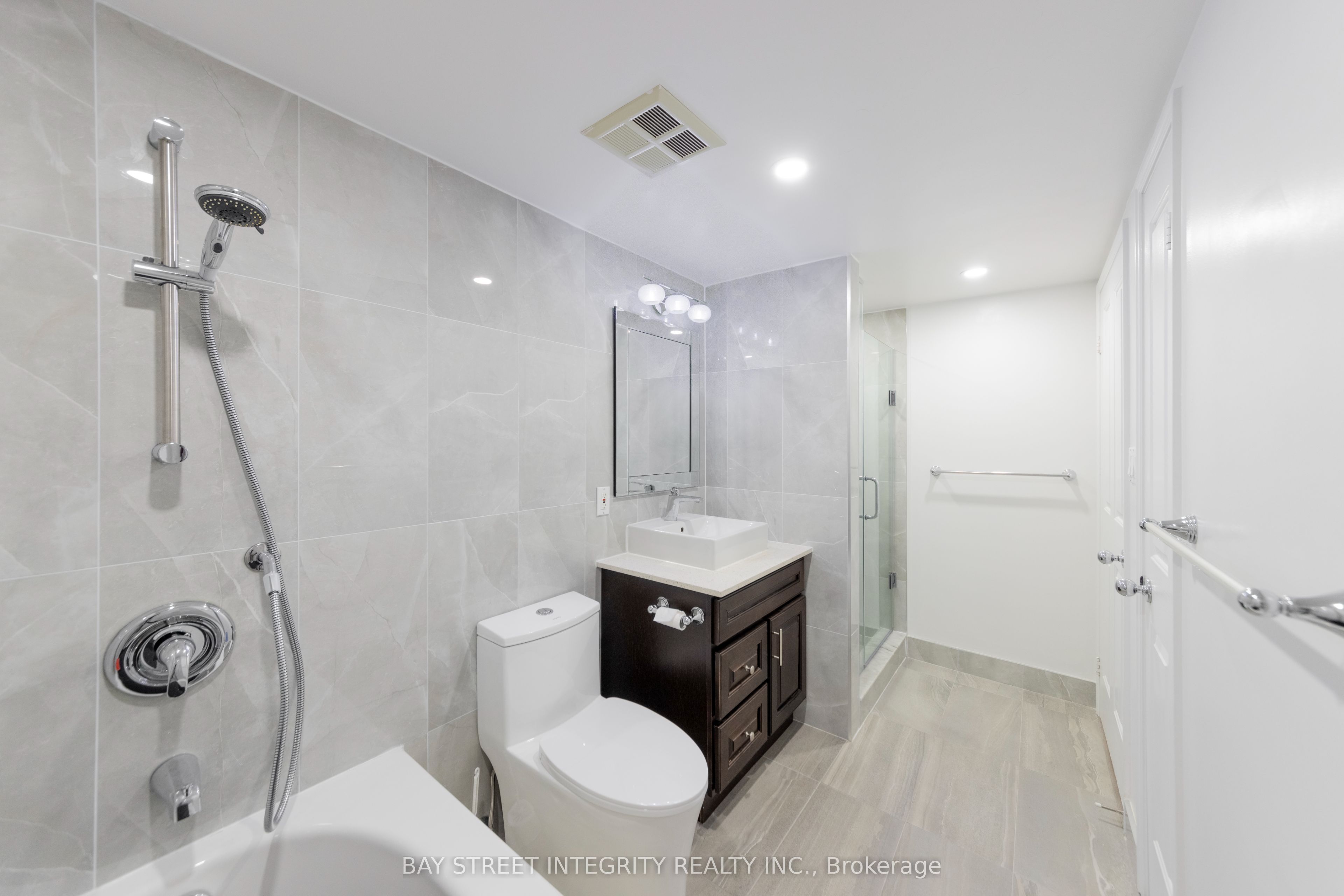 28 Hollywood Avenue, #1210