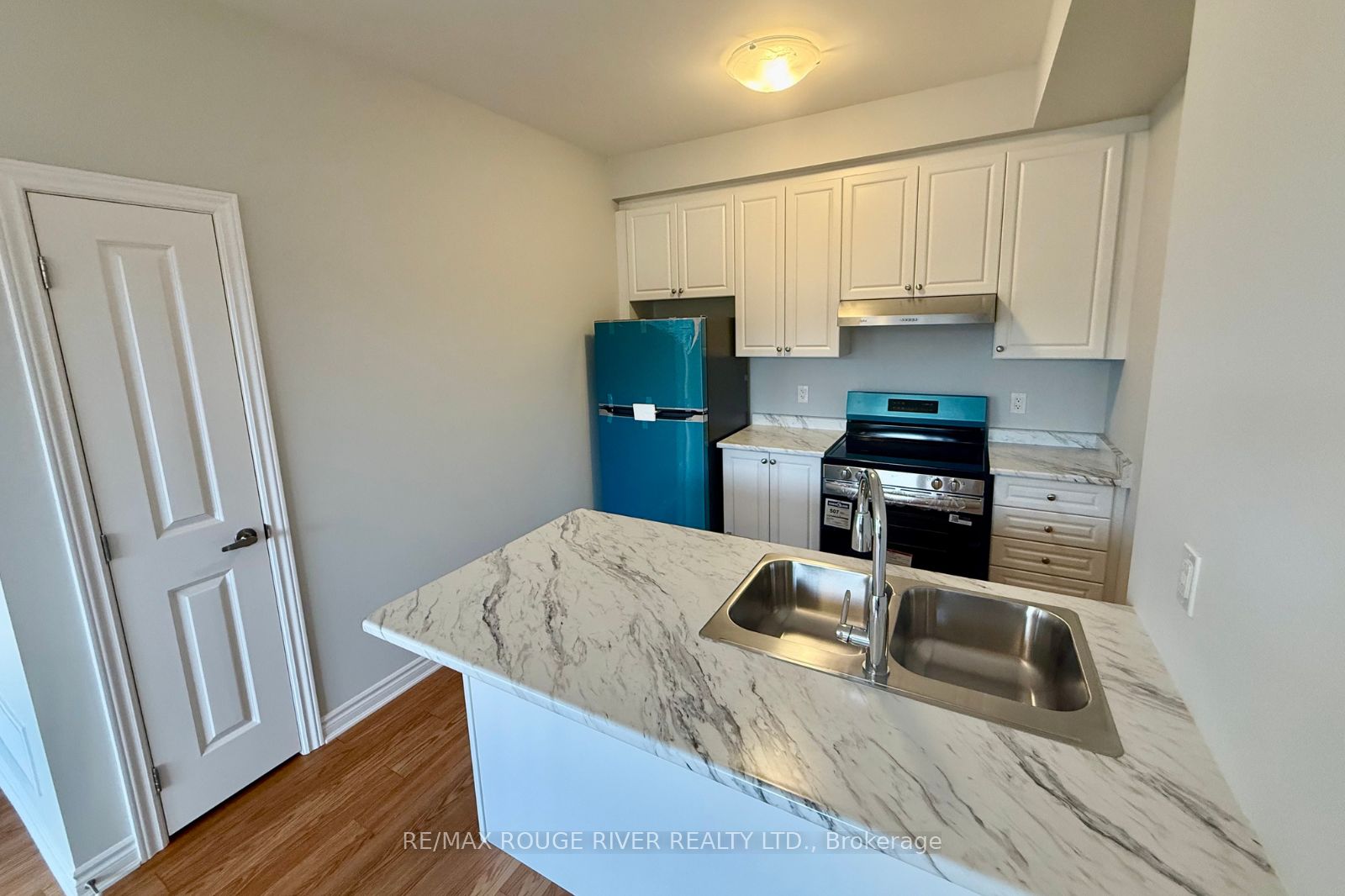 1186 Greentree Path