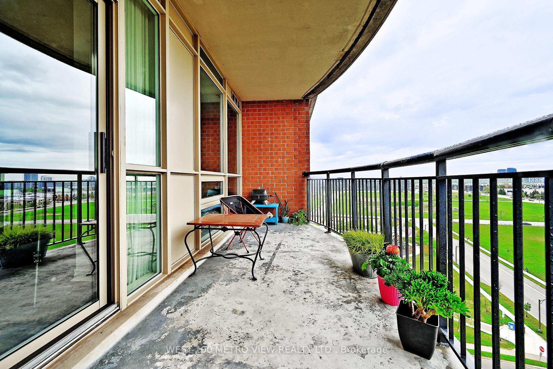 2 Bedrooms Condo at 2365 CENTRAL PARK, Oakville For sale