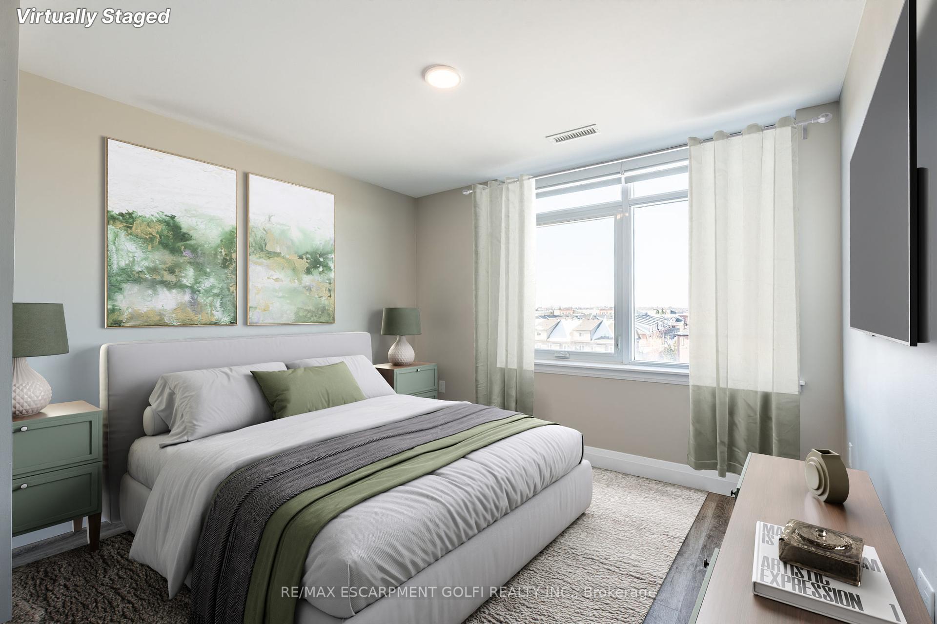 2 Bedrooms Condo at 1 Redfern, Hamilton For sale