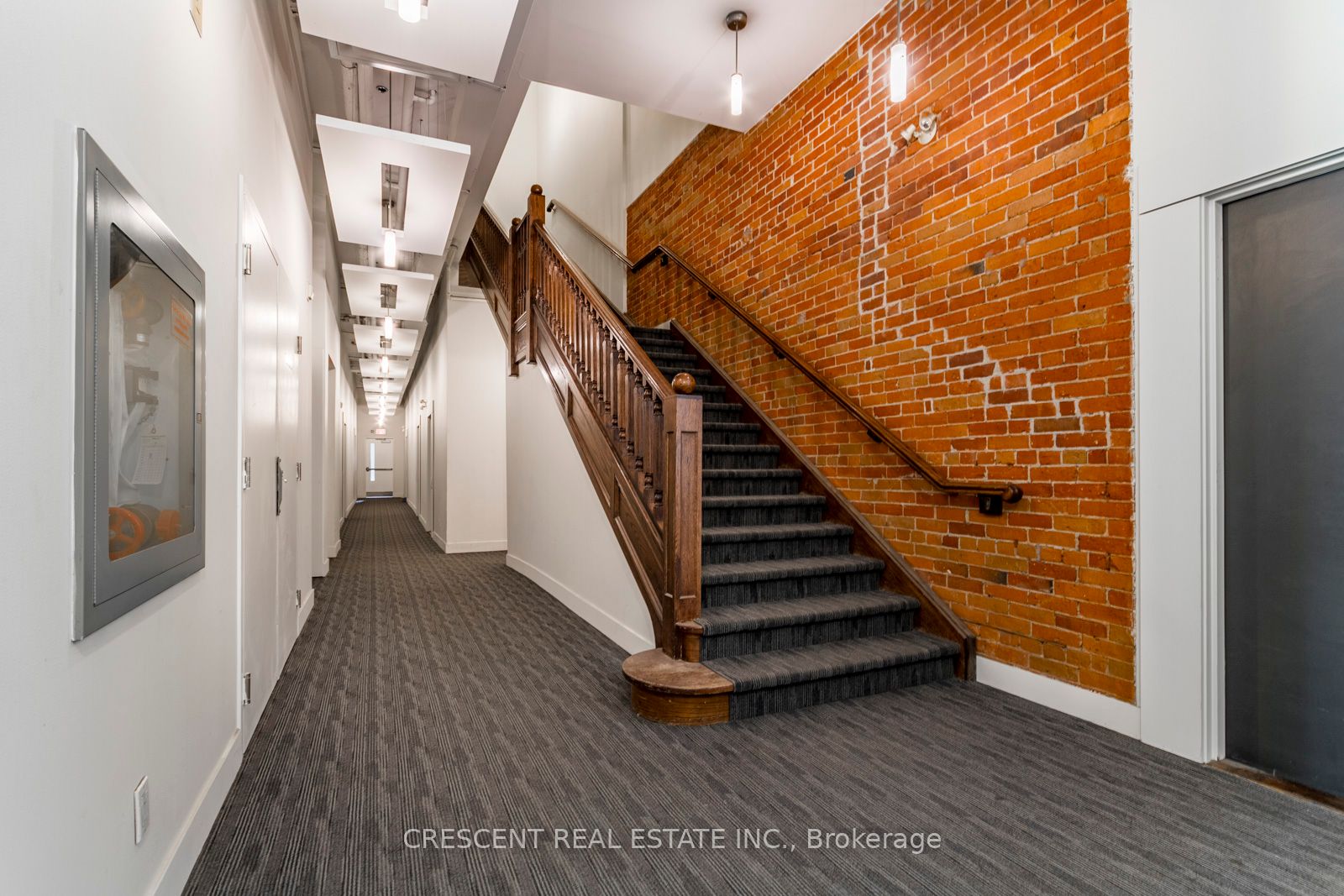 915 King Street W, #208