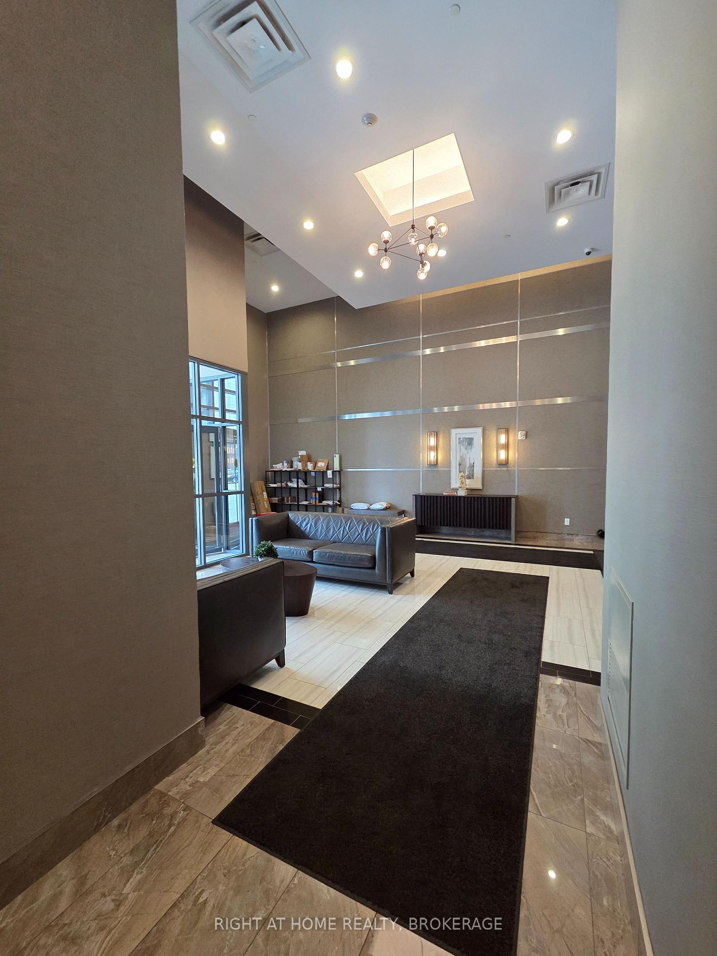 1 Bedroom Condo at 2490 Old Bronte, Oakville For sale