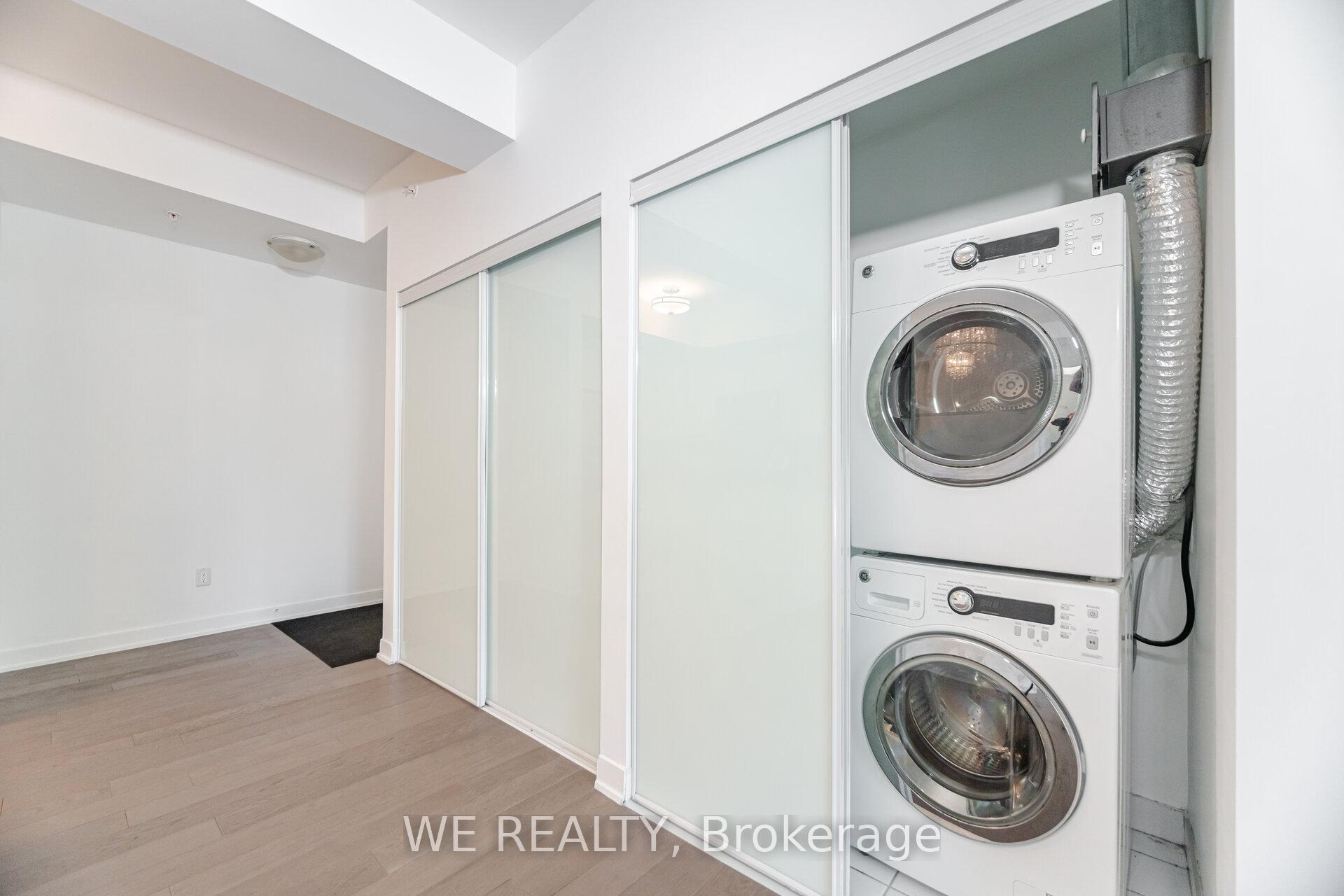 3 Bedrooms Condo at 3560 ST CLAIR, Toronto For sale