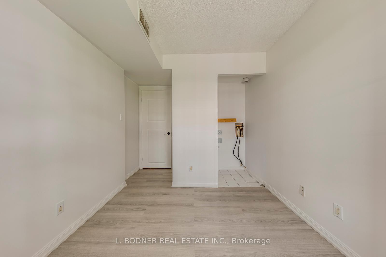 1 Bedroom Condo at 70 Douro, Toronto For sale