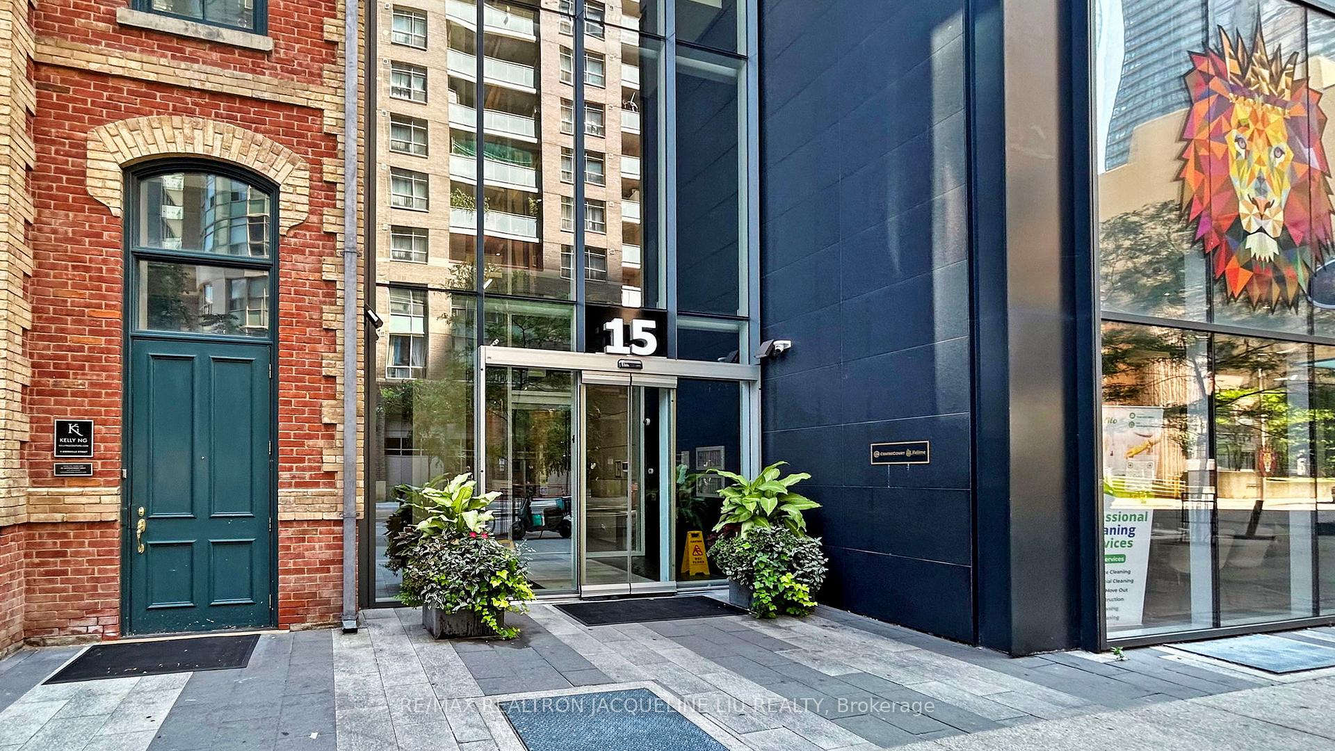 1 Bedroom Condo at 15 Grenville, Toronto For sale