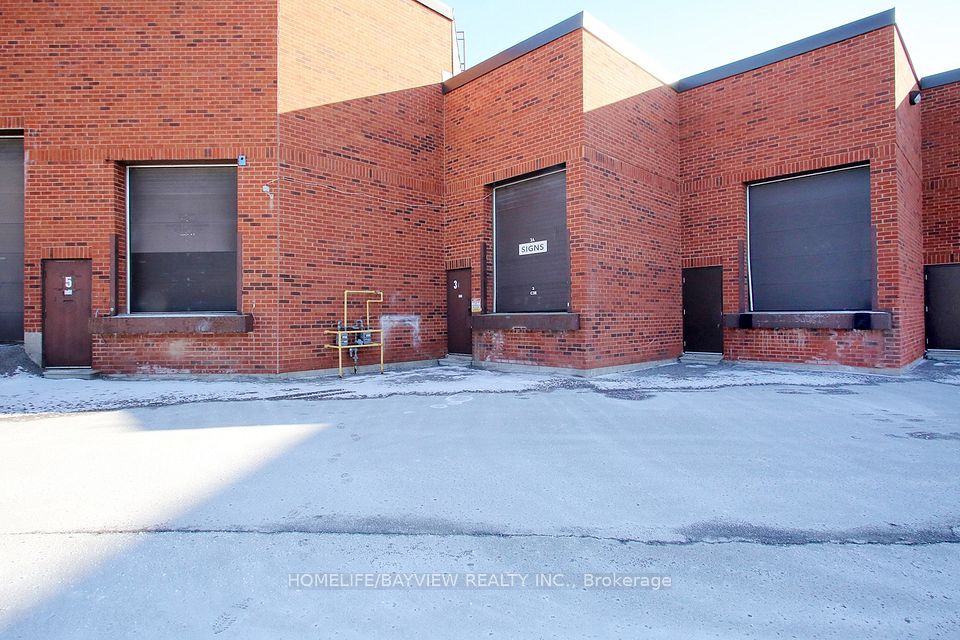 https://trreb-image.ampre.ca/CUdhCURieJVQeifuYSkHHf2sXmcsbI10Mysc_oFqK54/rs:fit:960:960/wm:.5:so:0:50:.4/wmsh:10/wmt:PHNwYW4gZm9yZWdyb3VuZD0nd2hpdGUnIGZvbnQ9JzY4Jz5IT01FTElGRS9CQVlWSUVXIFJFQUxUWSBJTkMuLCBCcm9rZXJhZ2U8L3NwYW4-/cb:20250203141847/L3RycmViL2xpc3RpbmdzLzQwLzUwLzc0Lzc0L3AvMjNkY2QwMWMtNDNhYy00MjU4LWE5N2ItNzQ5NDY3YjQzNTMyLmpwZw.jpg