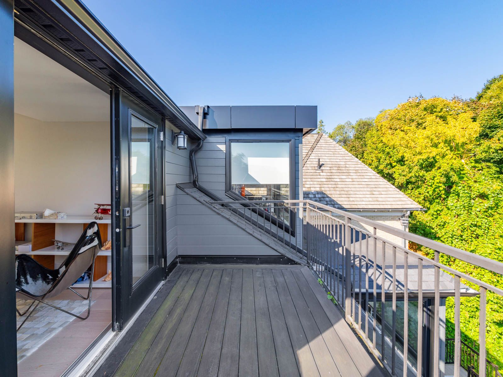 6 Hillholm Road