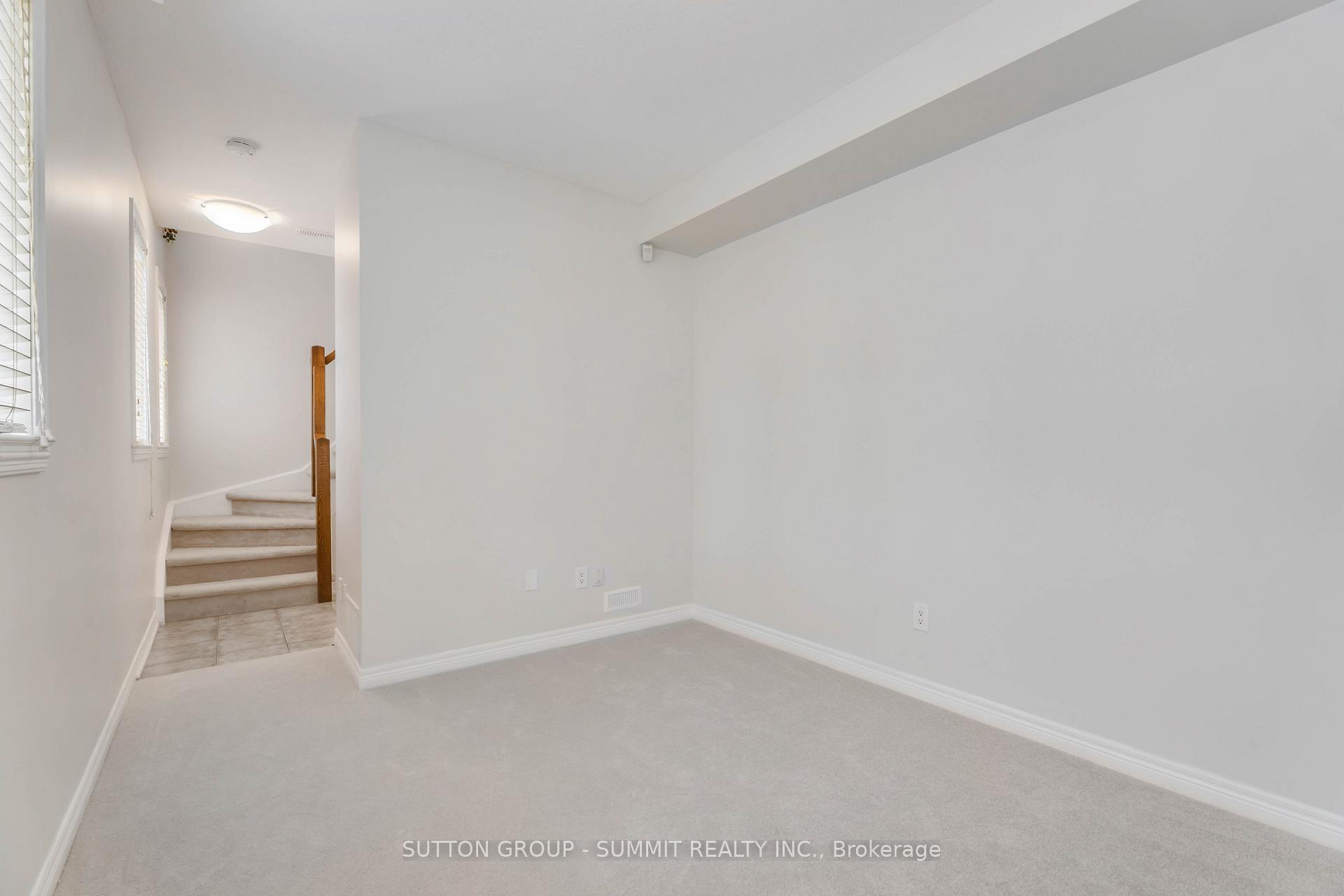 3 Bedrooms Condo at 337 Beach, Hamilton For sale