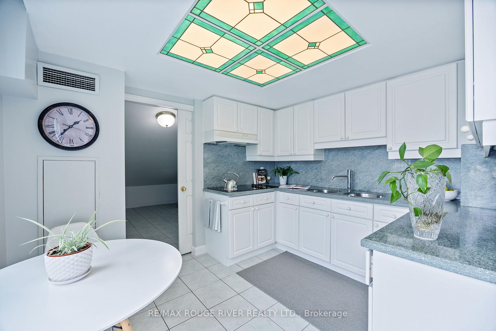 3 Bedrooms Condo at 101 Subway, Toronto For sale