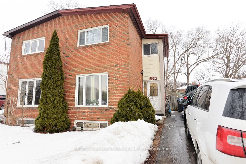 2266 Brookhurst