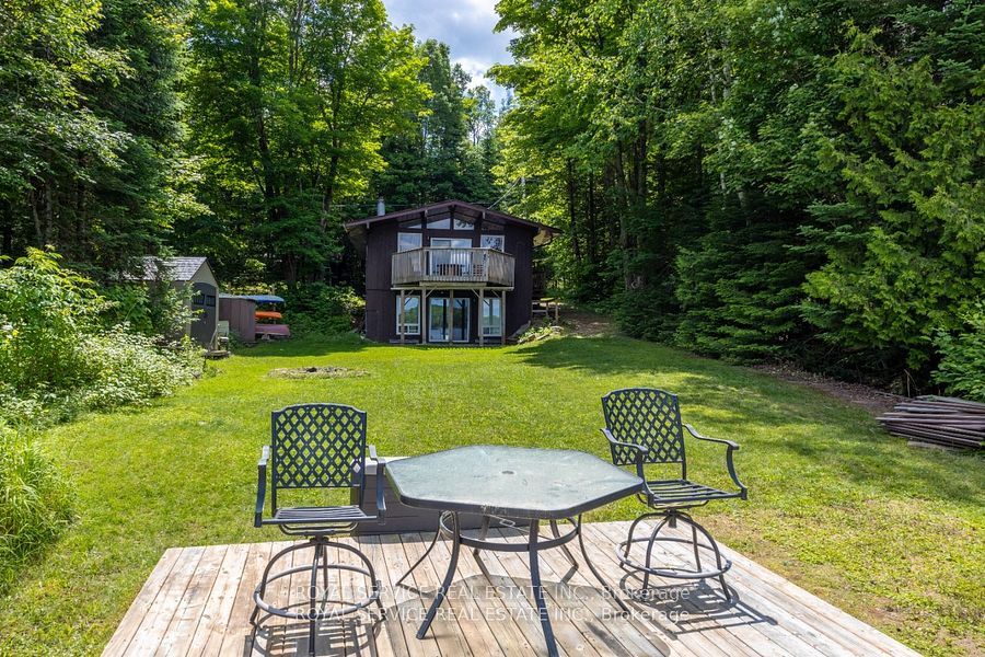 2104 Brady Lake