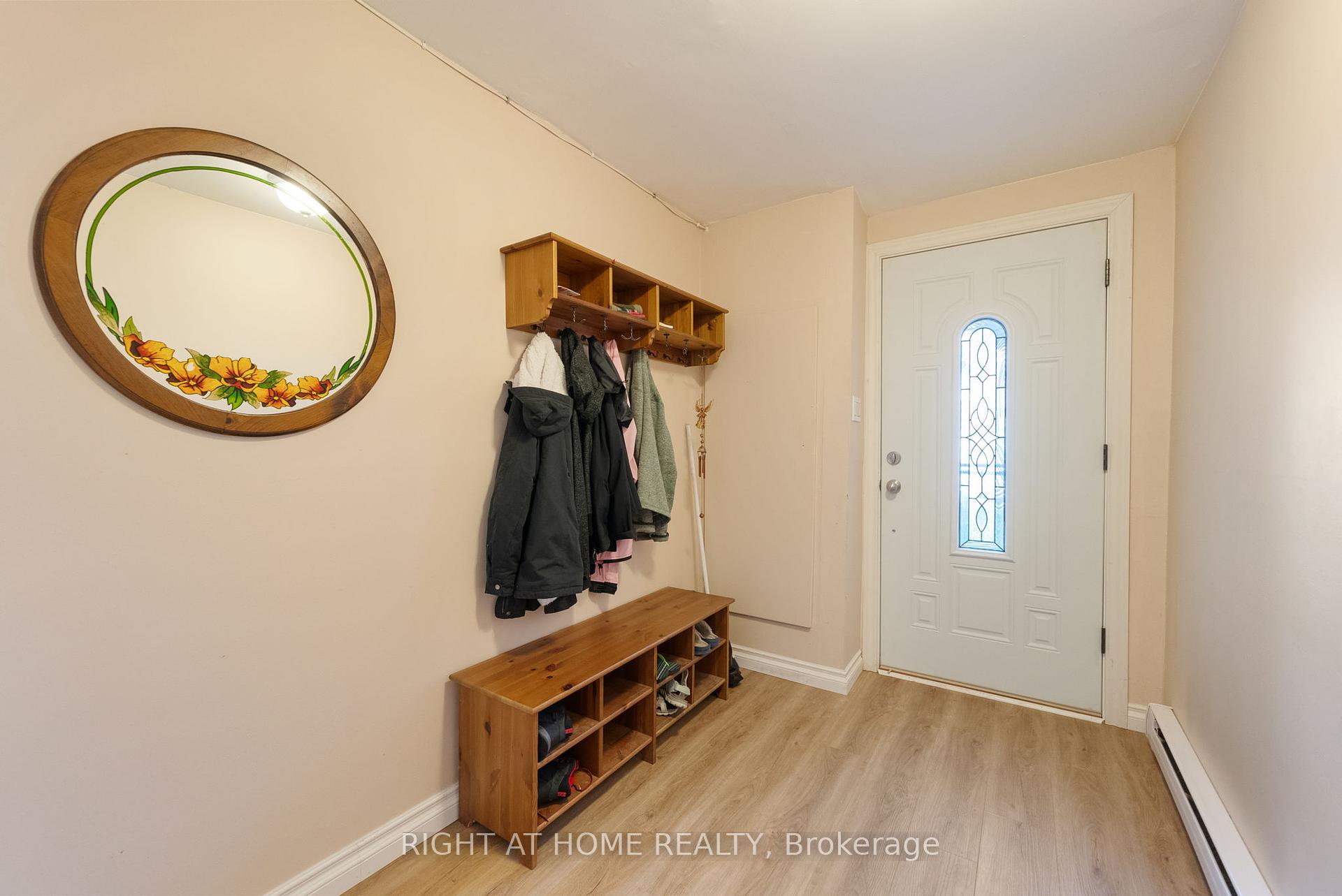 3 Bedrooms Condo at 121 Centennial, Toronto For sale