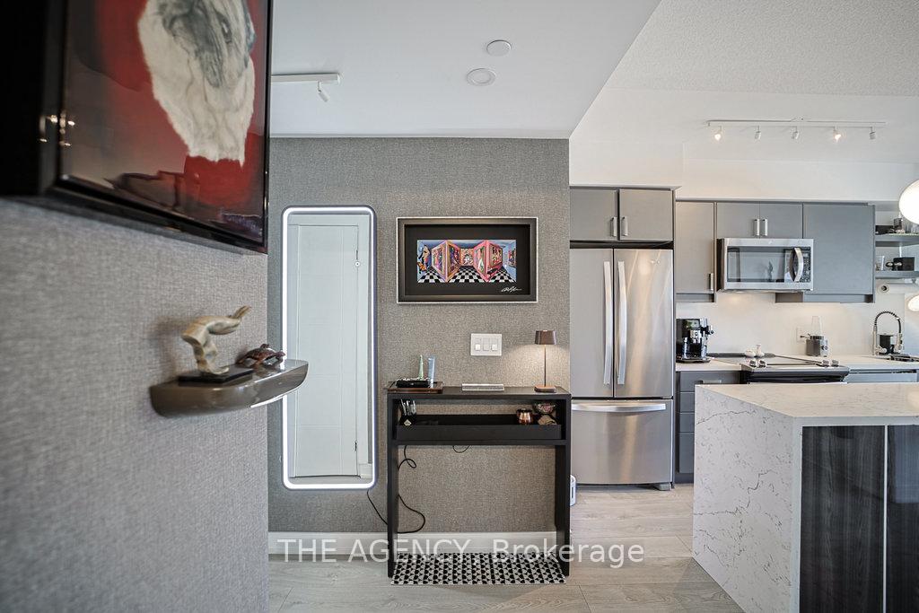 1 Bedroom Condo at 50 Wellesley, Toronto For sale
