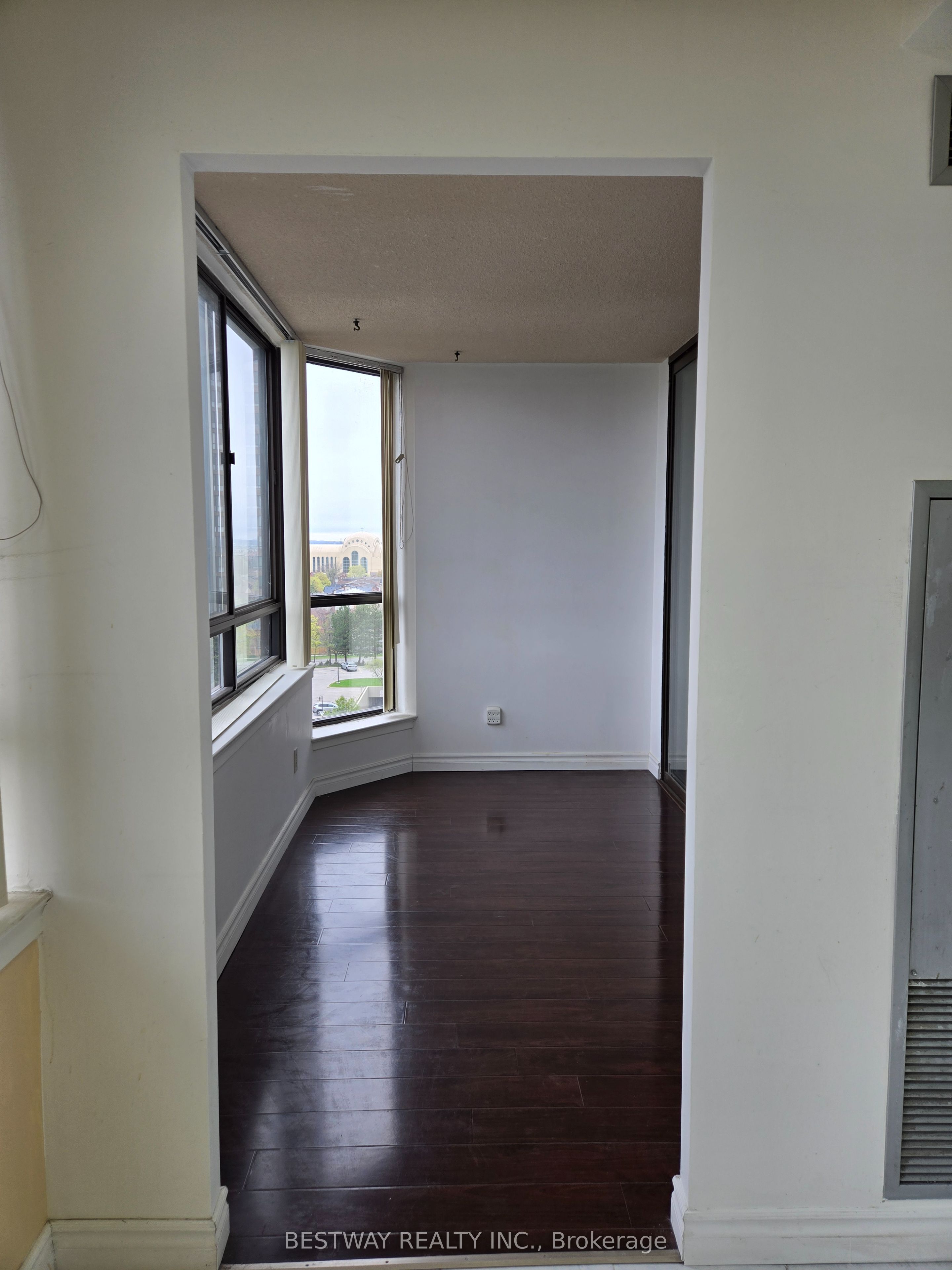 75 Bamburgh Circle, #928