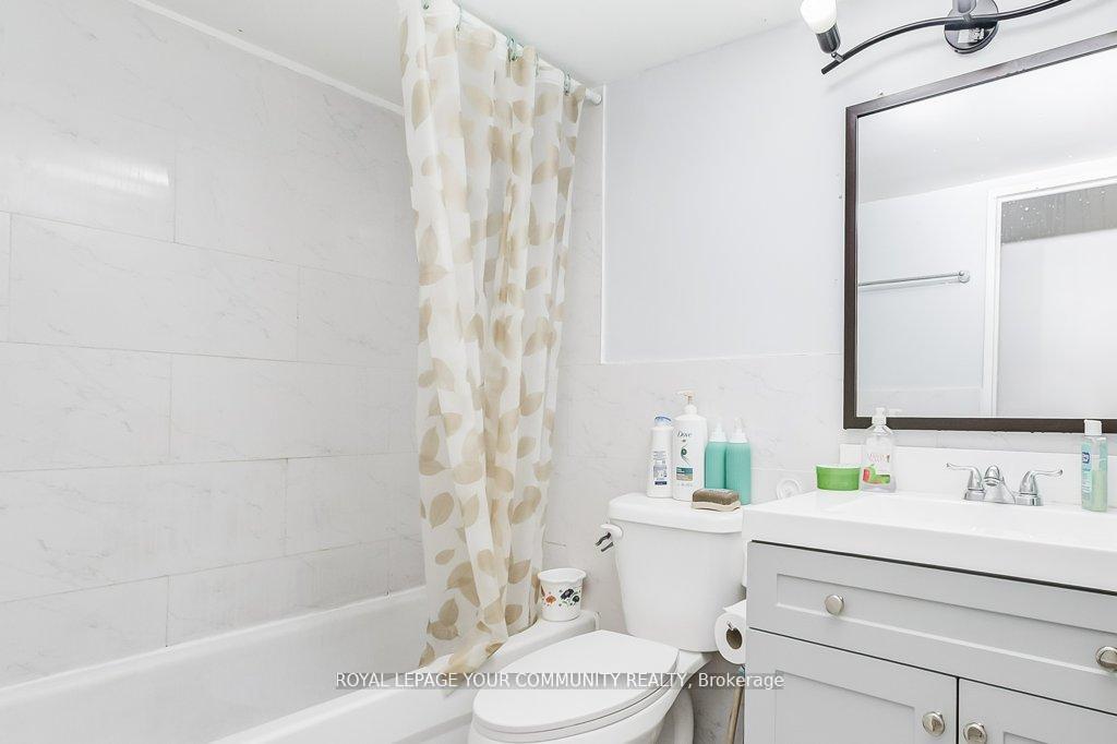 3 Bedrooms Condo at 1 Massey, Toronto For sale