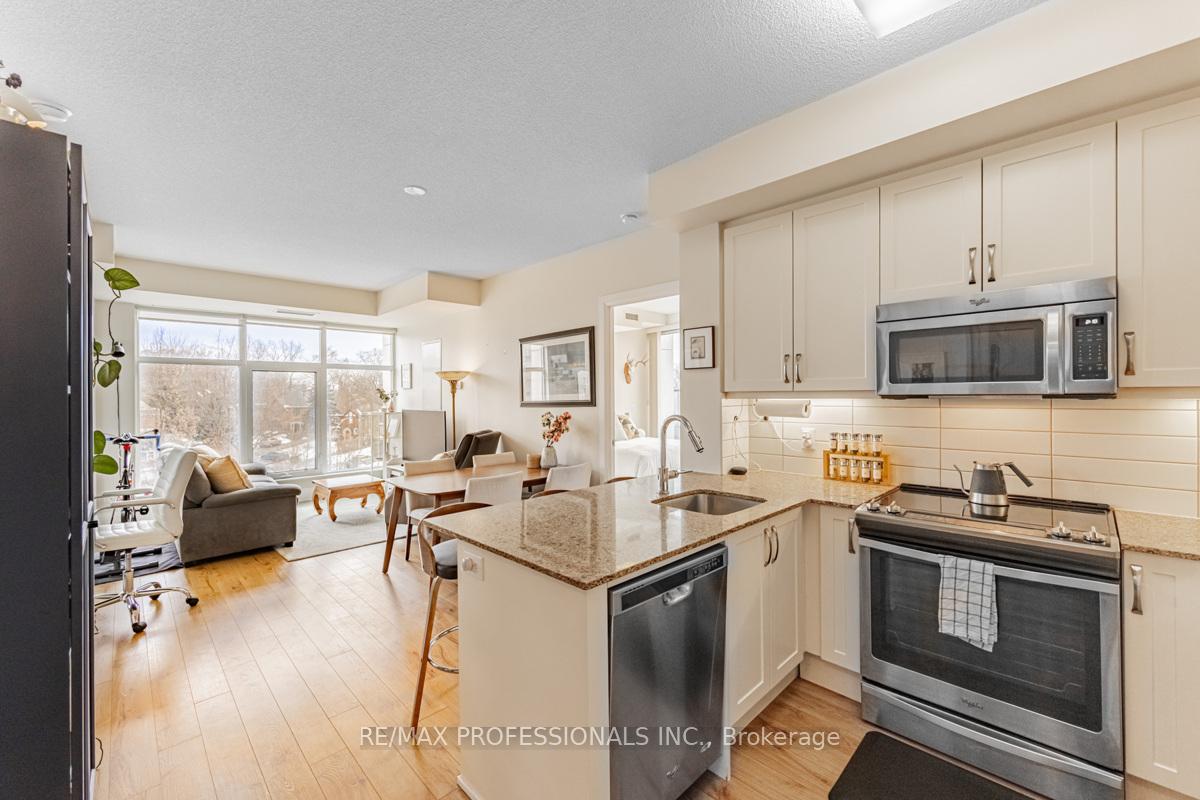 2 Bedrooms Condo at 2 Old Mill,  Toronto For sale
