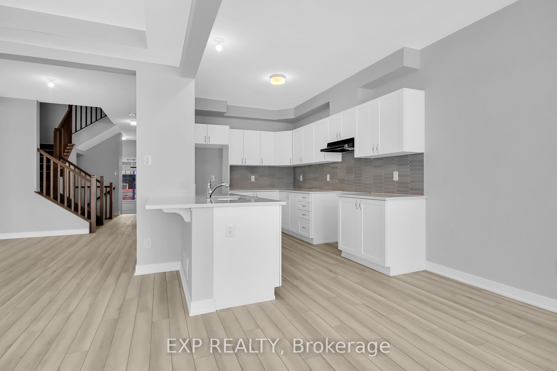 309 Cornflower Row, Stittsville - Munster - Richmond 8209 - Goulbourn Twp From Franktown Rd/South To Rideau