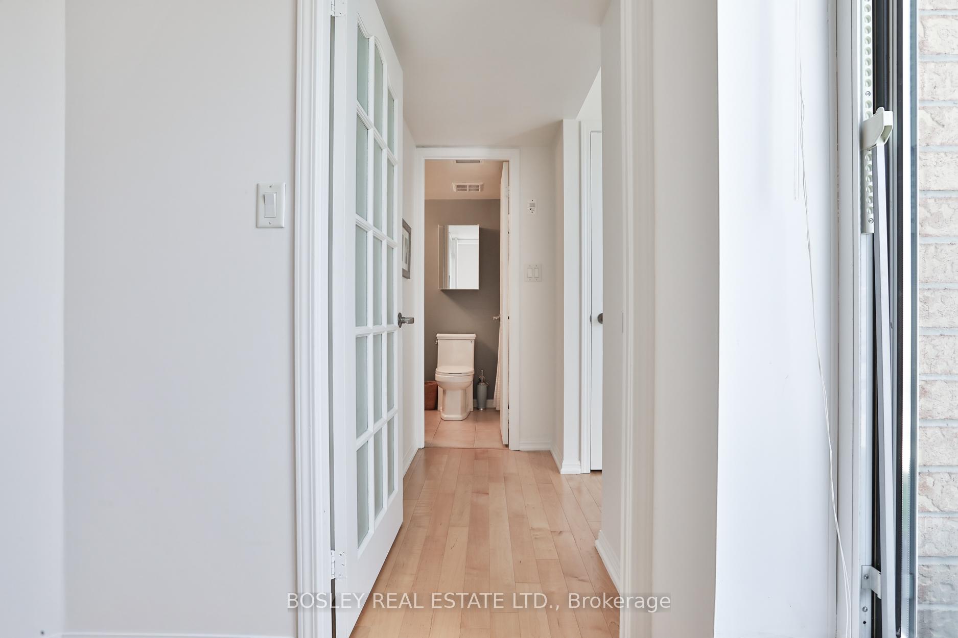 2 Bedrooms Condo at 1000 King, Toronto For sale