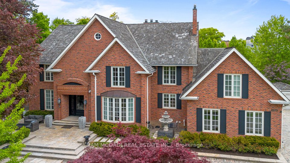 2173 Shawanaga Trail, Mississauga, ON L5H 3X6
