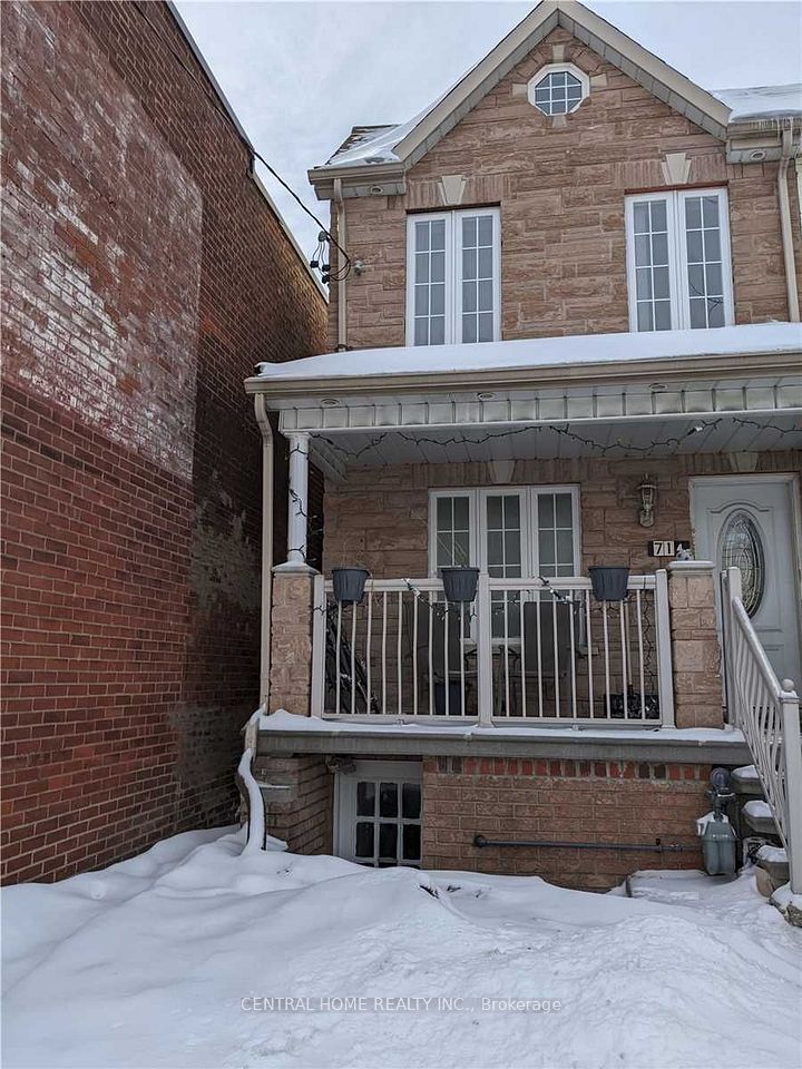 714 Lansdowne Avenue