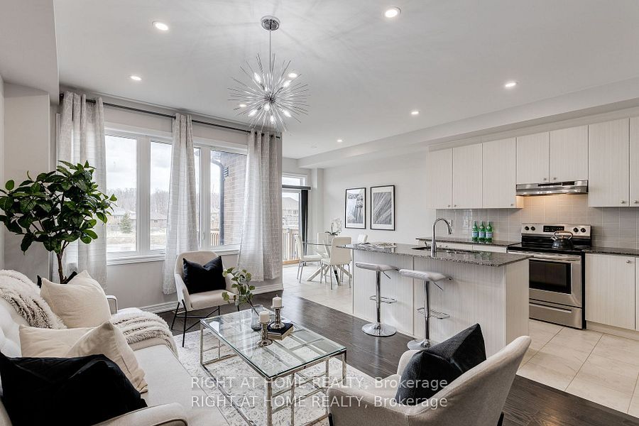 2017 Mullen Street, Innisfil, ON L9S 0J8