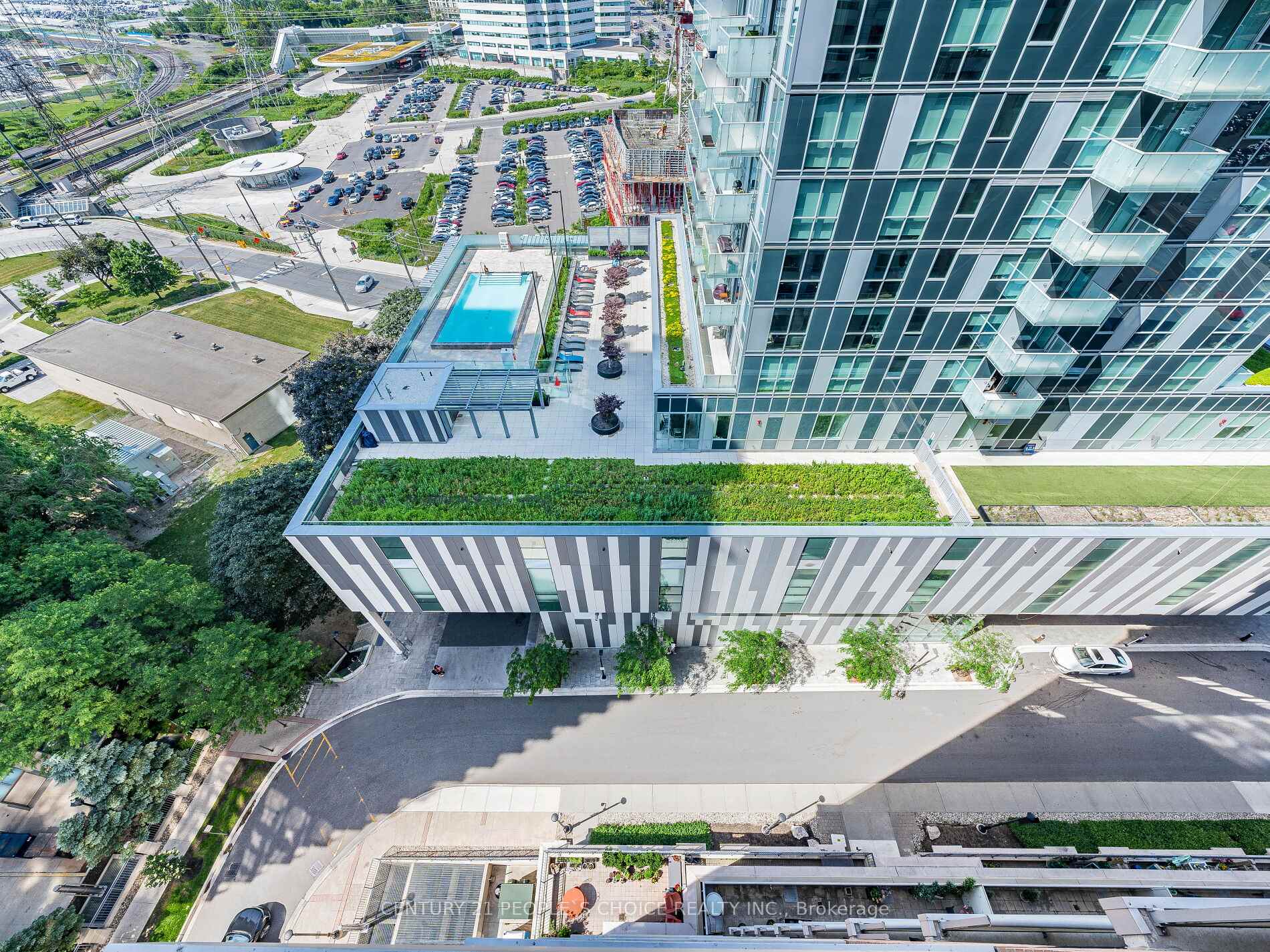 3 Bedrooms Condo at 5233 Dundas, Toronto For sale
