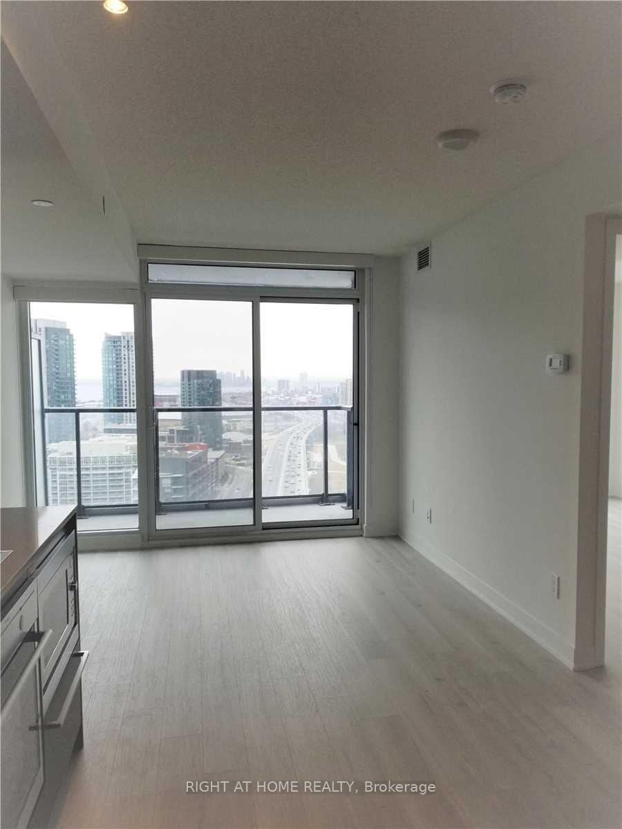 1 Bedroom Condo at 70 Queens Wharf, Toronto For sale