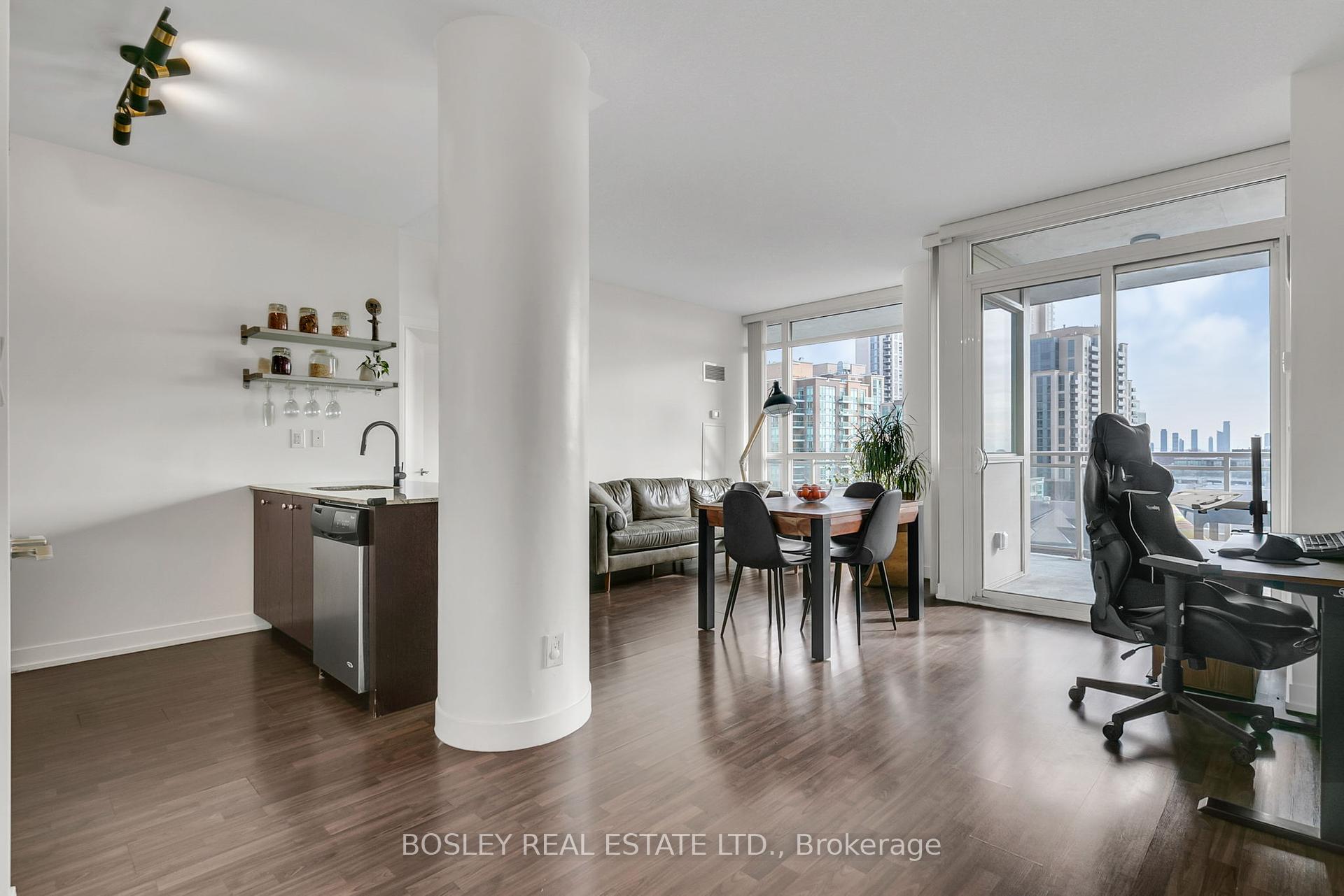 2 Bedrooms Condo at 5101 Dundas, Toronto For sale