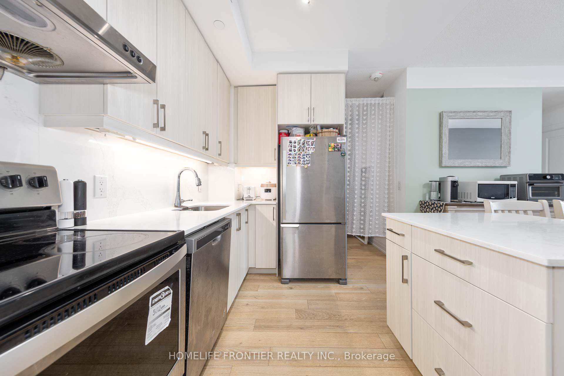 3 Bedrooms Condo at 591 Sheppard,  Toronto For sale