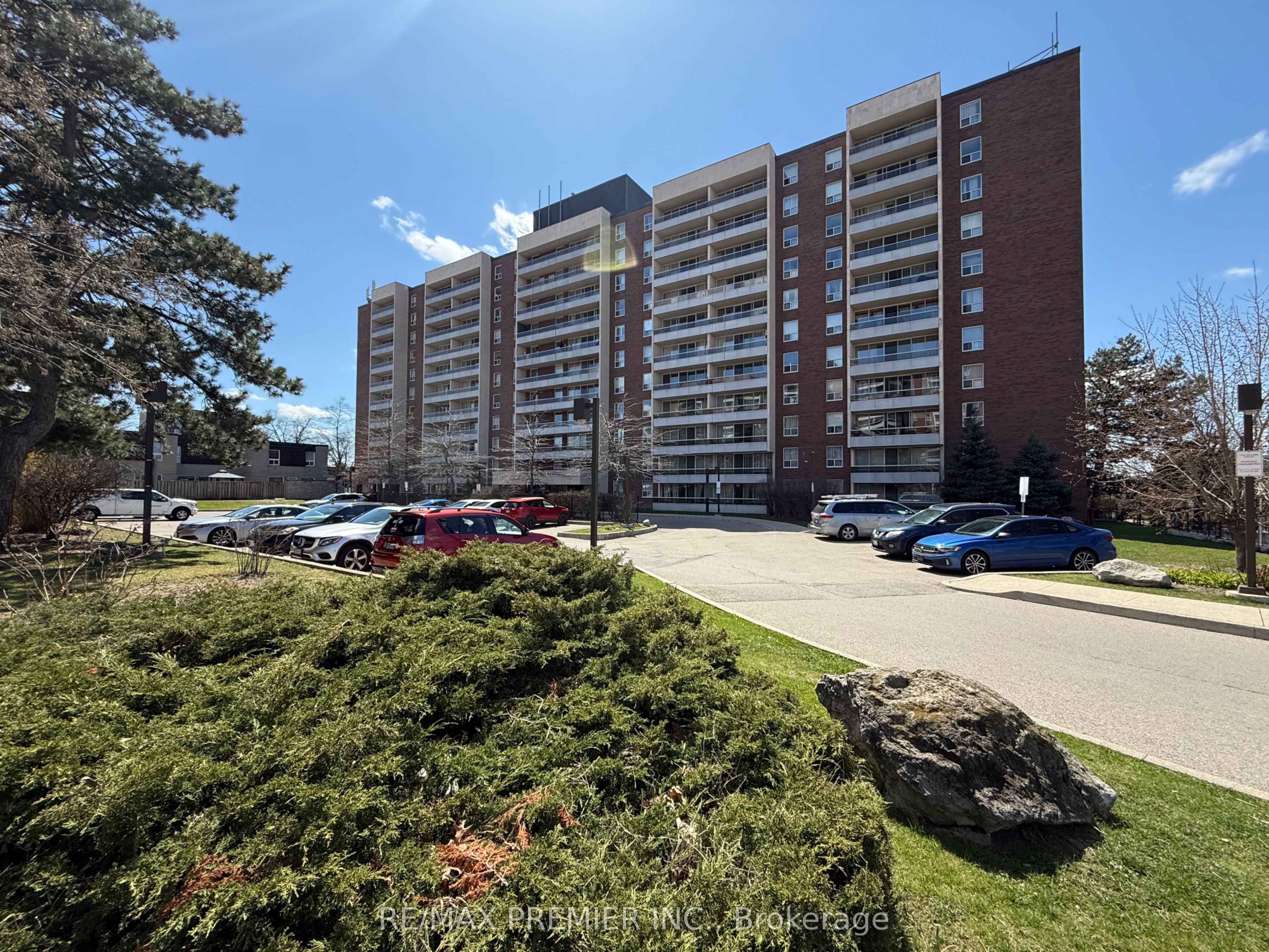 31 Four Winds Drive, #502