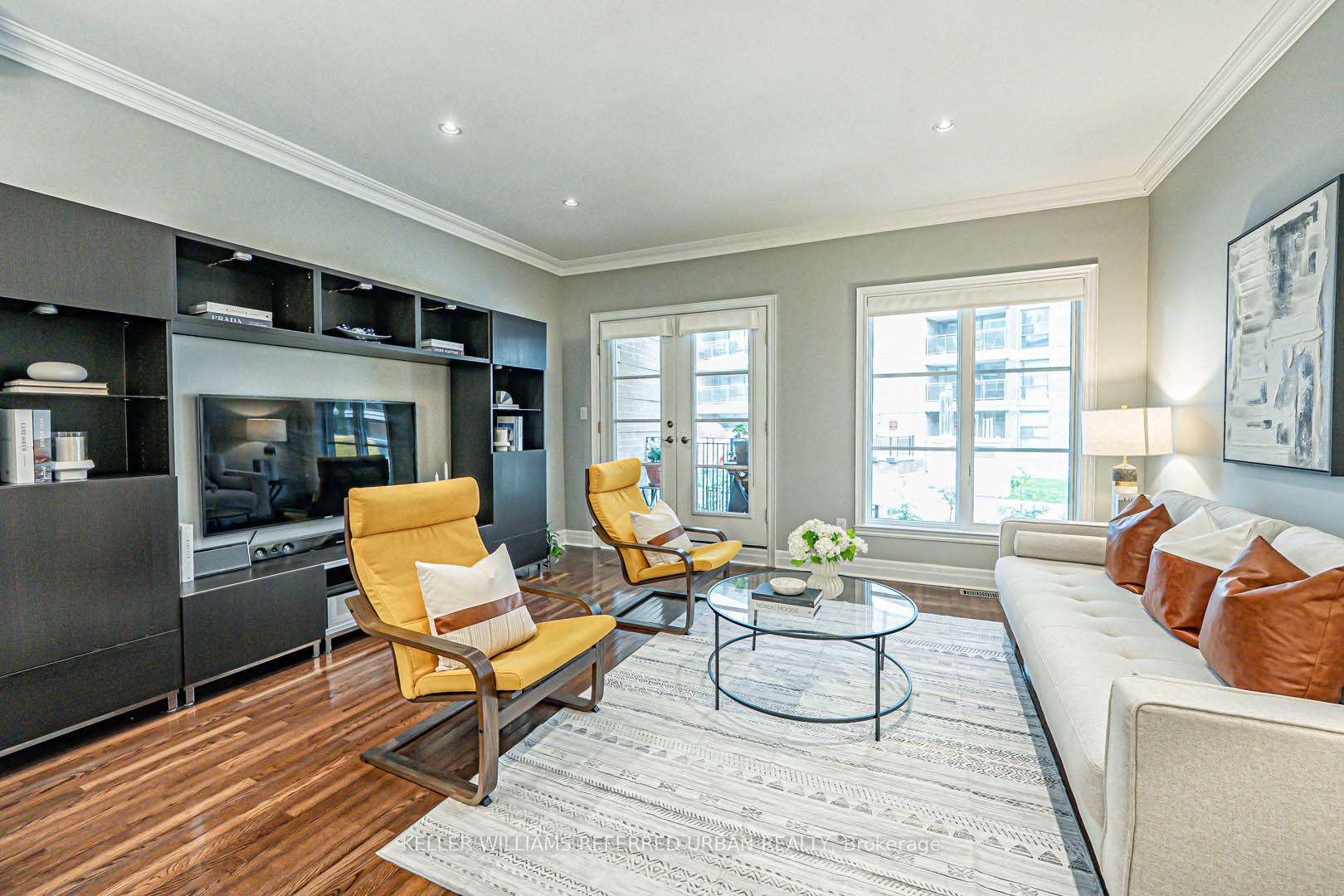 2 Bedrooms Condo at 67 Pleasant, Toronto For sale