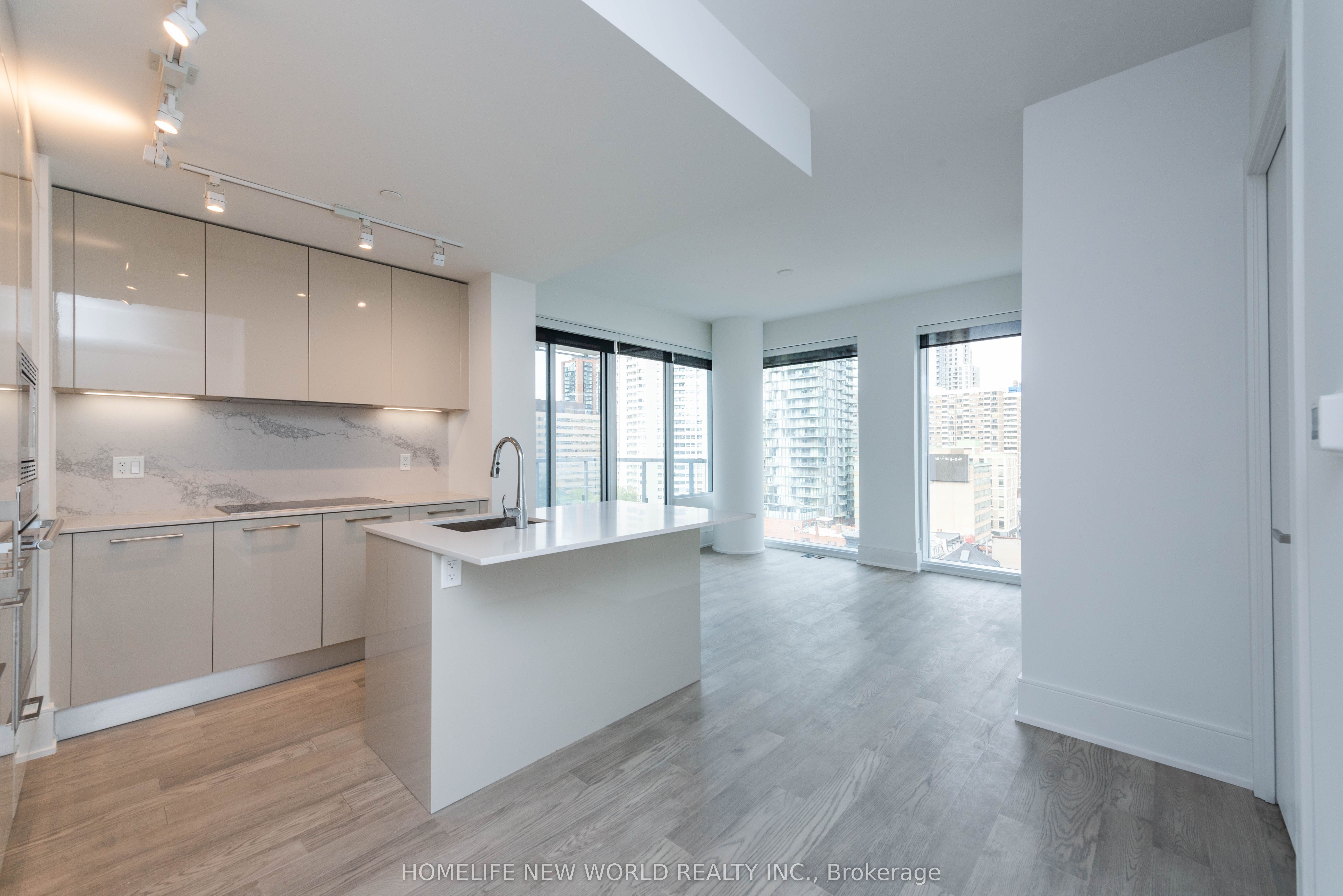 1 Gloucester Street, #1116